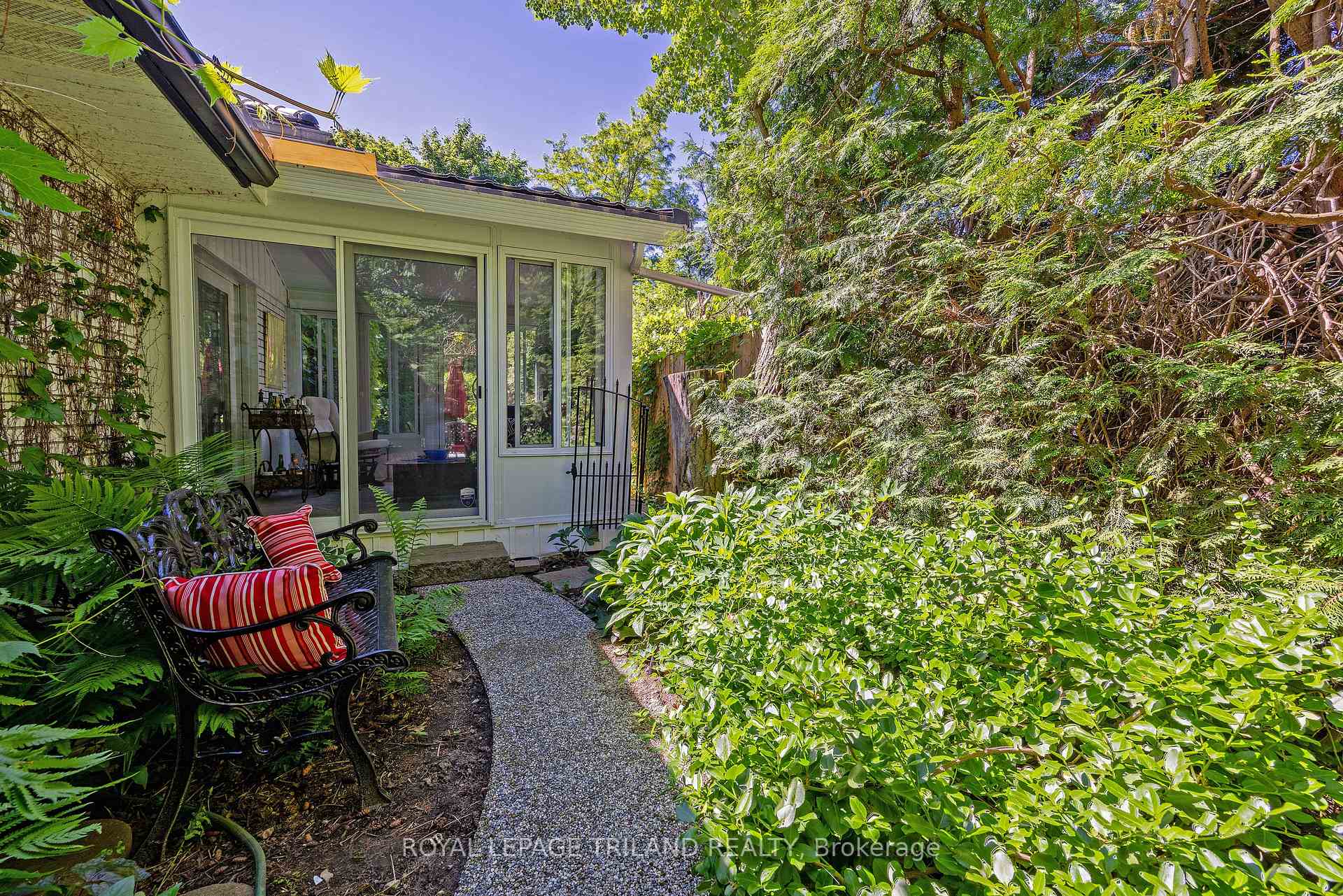 Photo 28 of 1152 Ivanhill Road, London, North L — HOMEH