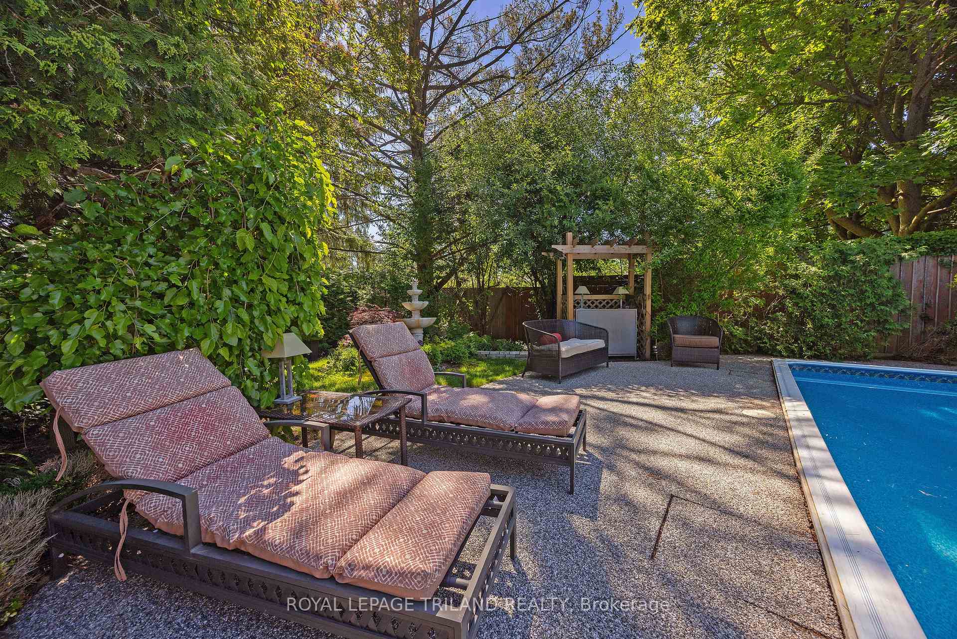 Photo 36 of 1152 Ivanhill Road, London, North L — HOMEH