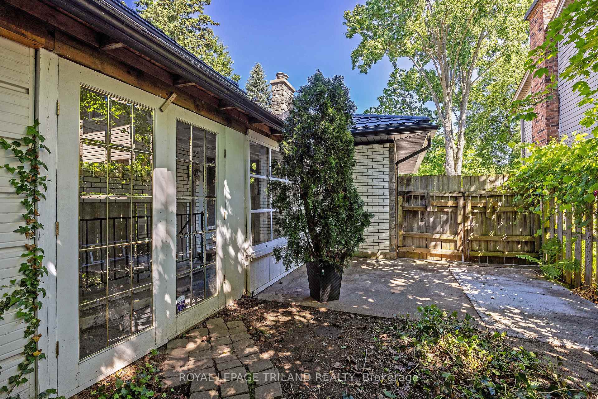 Photo 45 of 1152 Ivanhill Road, London, North L — HOMEH