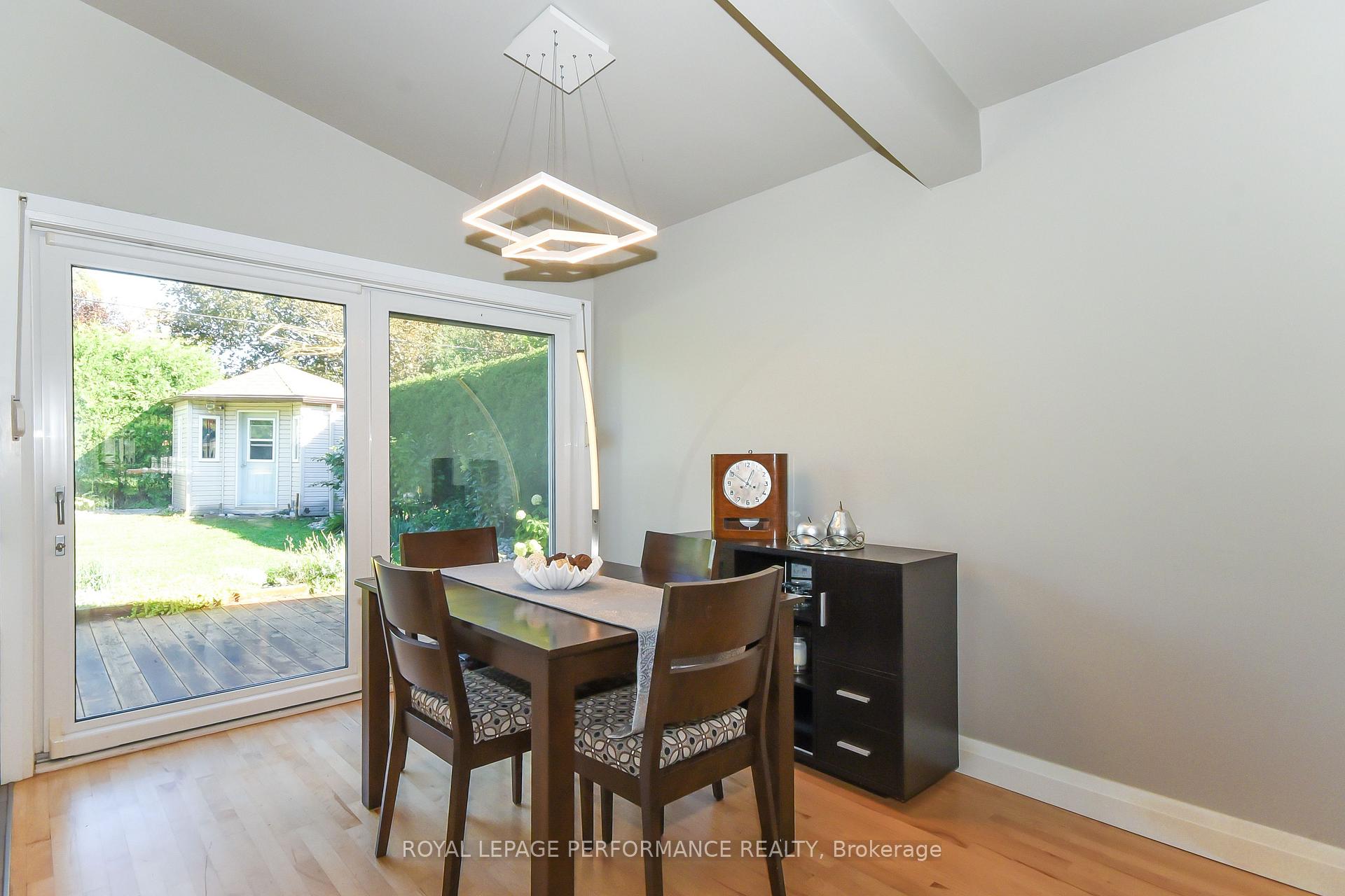Photo 9 of 1554 Chomley Crescent, Ottawa, Riverview Park — HOMEH