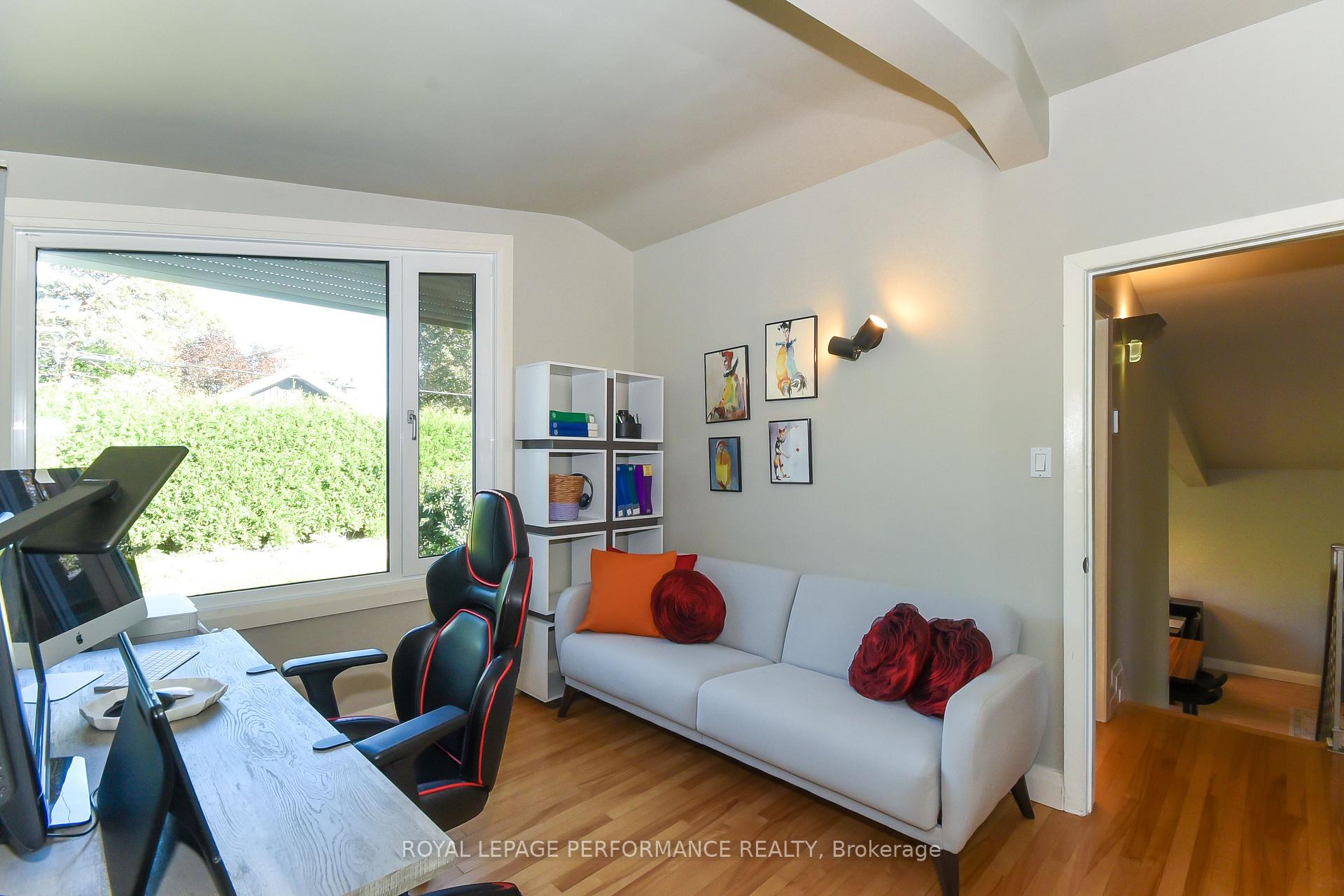 Photo 24 of 1554 Chomley Crescent, Ottawa, Riverview Park — HOMEH