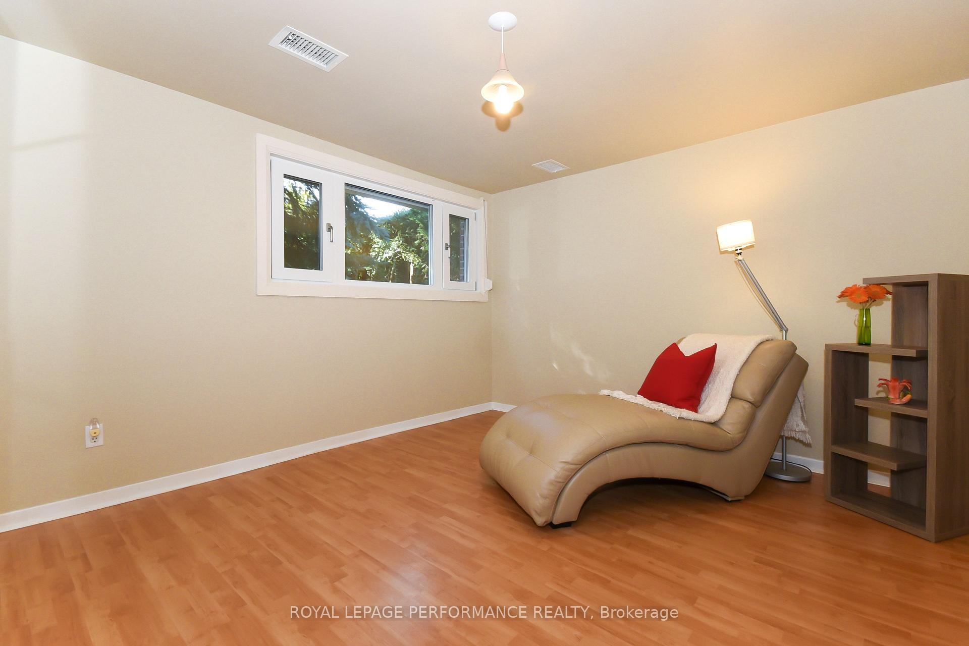 Photo 27 of 1554 Chomley Crescent, Ottawa, Riverview Park — HOMEH