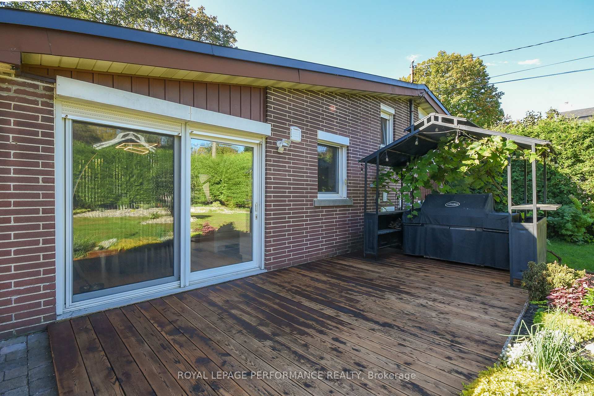 Photo 36 of 1554 Chomley Crescent, Ottawa, Riverview Park — HOMEH