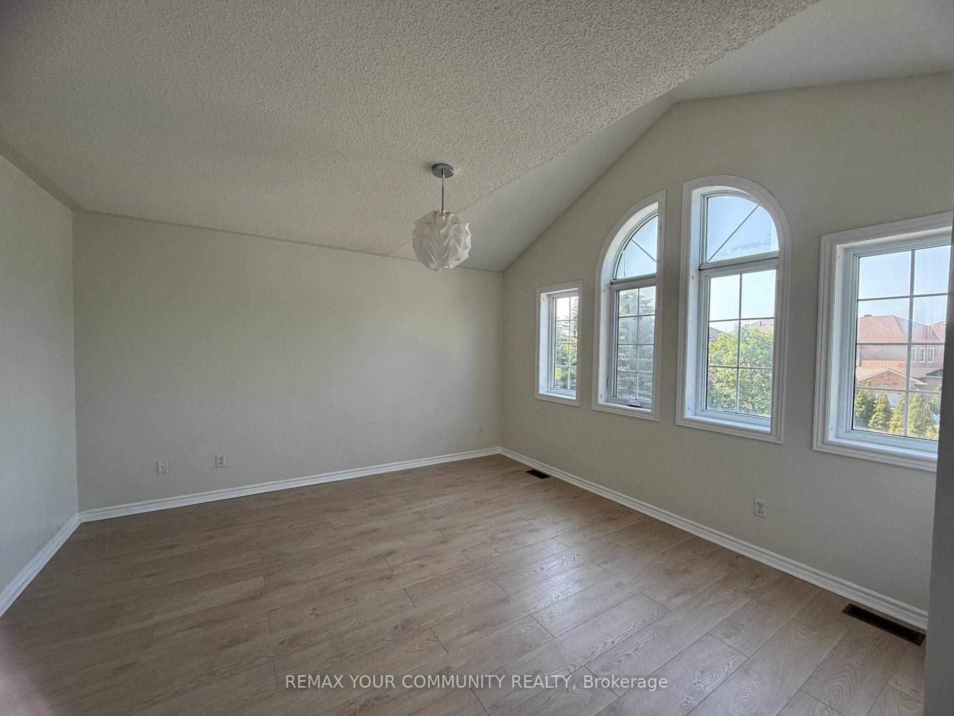Photo 18 of Unit 9, 530 Driftcurrent Drive, Mississauga, Hurontario — HOMEH