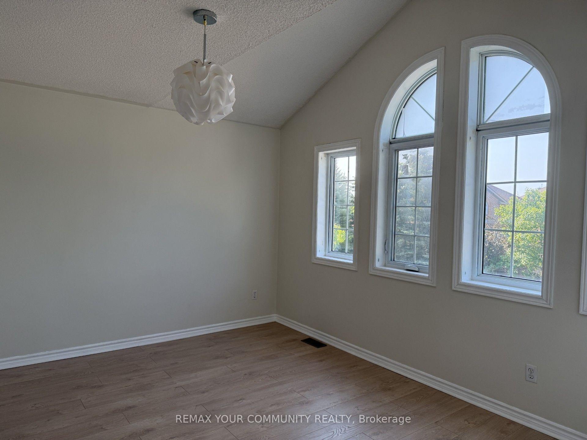 Photo 19 of Unit 9, 530 Driftcurrent Drive, Mississauga, Hurontario — HOMEH