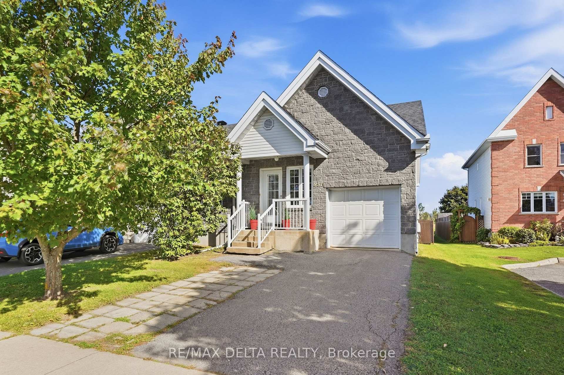 Photo 2 of 851 Nelson Street W, Hawkesbury, Hawkesbury — HOMEH