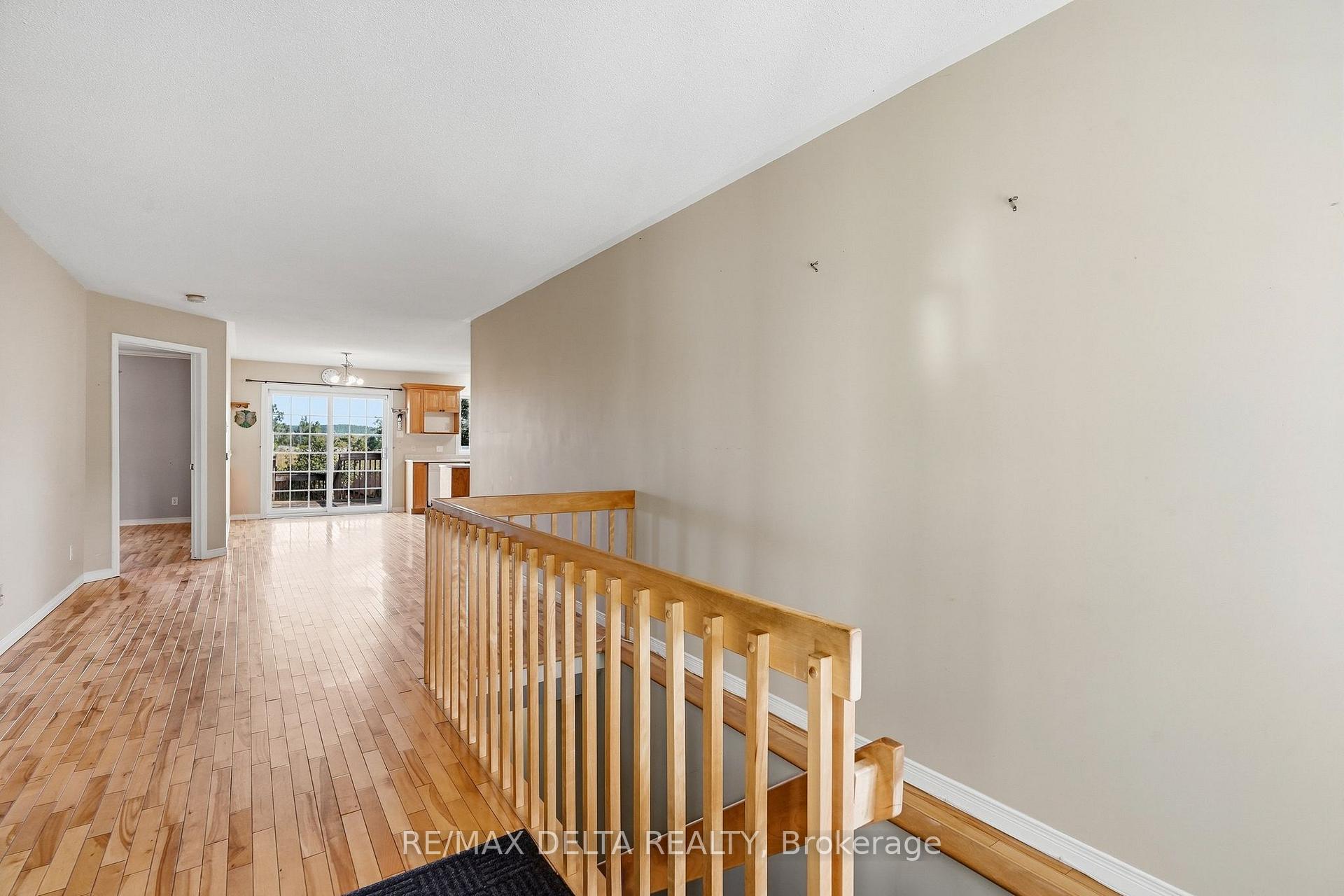 Photo 6 of 851 Nelson Street W, Hawkesbury, Hawkesbury — HOMEH