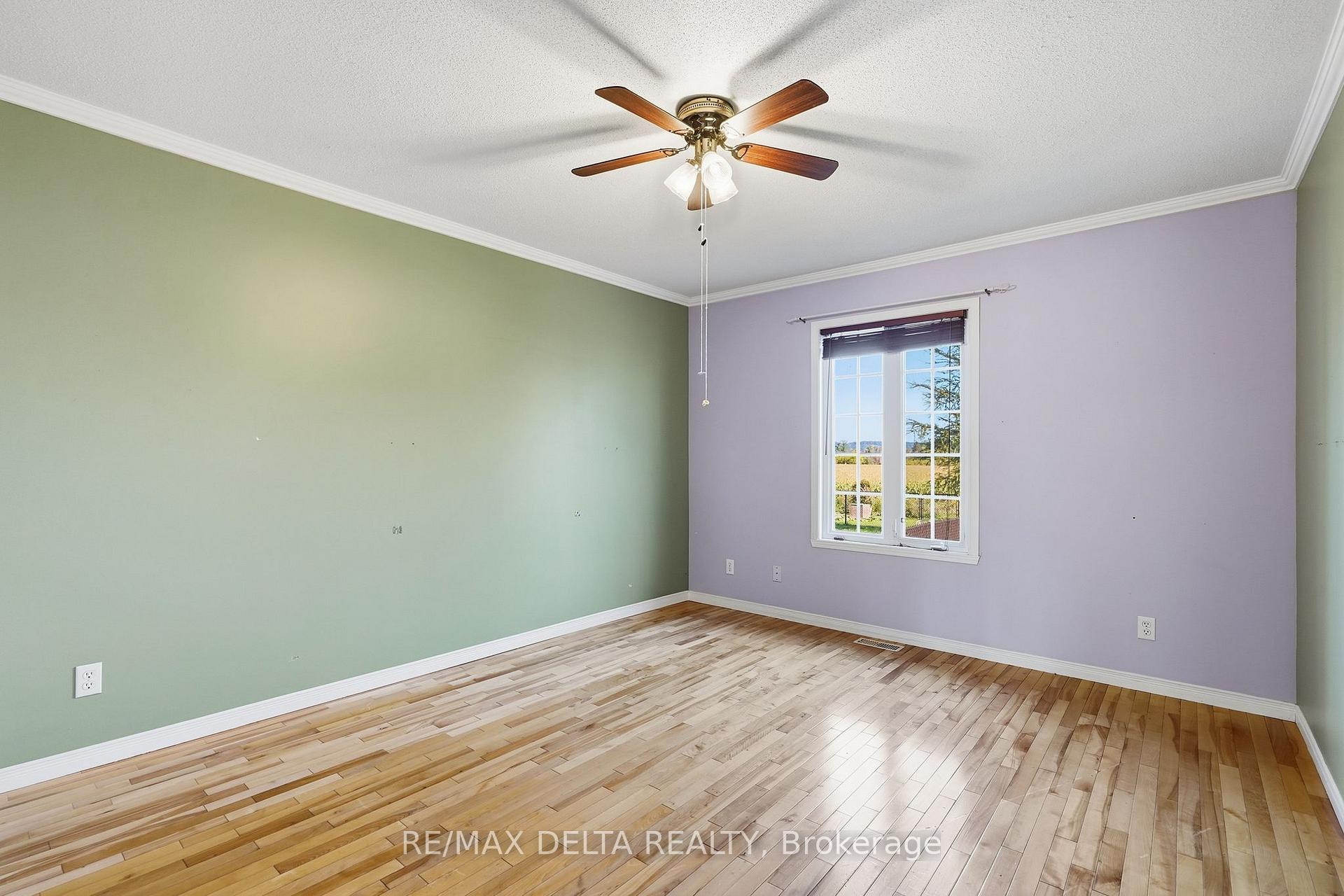Photo 16 of 851 Nelson Street W, Hawkesbury, Hawkesbury — HOMEH