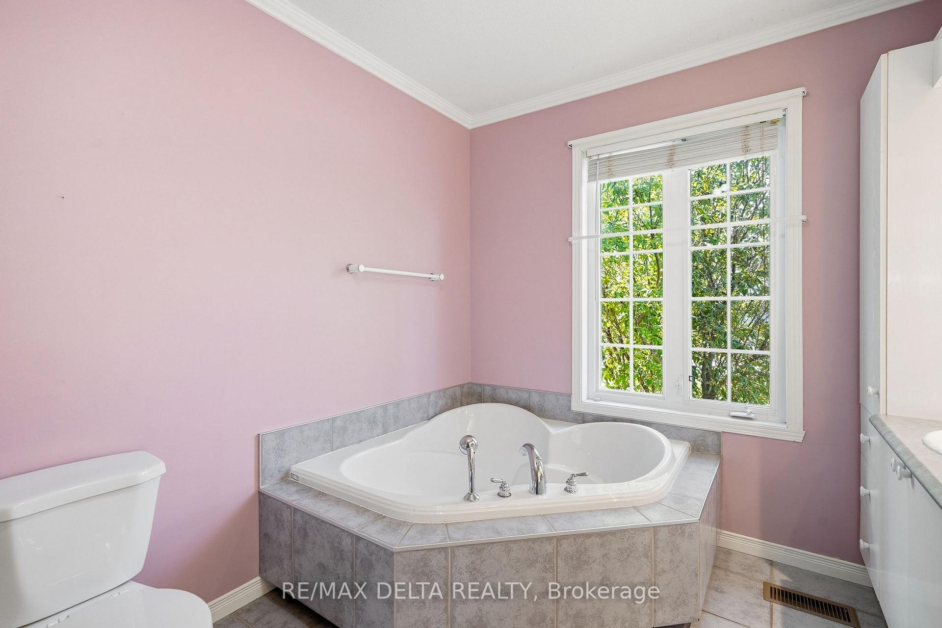 Photo 21 of 851 Nelson Street W, Hawkesbury, Hawkesbury — HOMEH