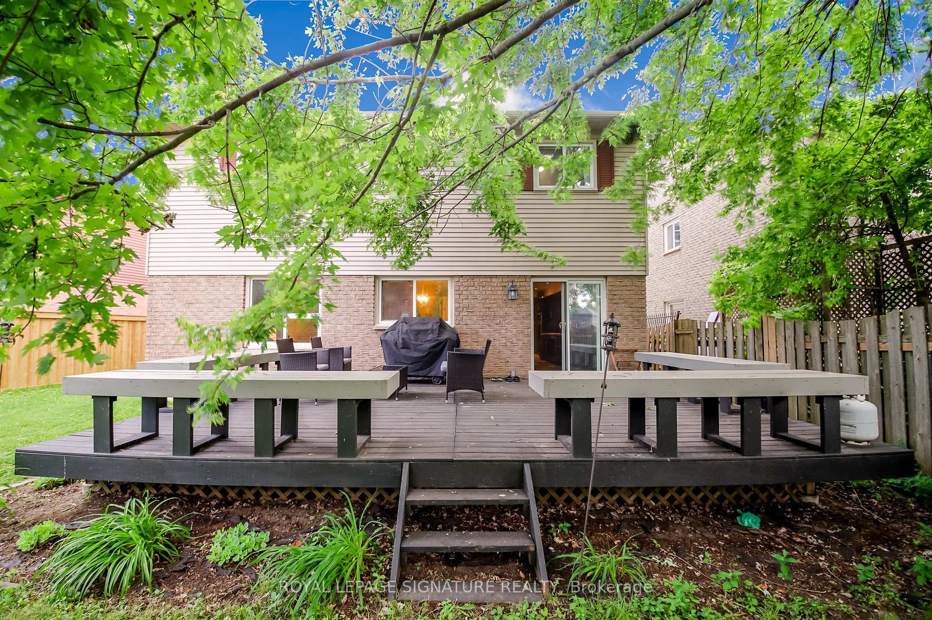 Photo 6 of 4 Upland Drive, Whitby, Blue Grass Meadows — HOMEH