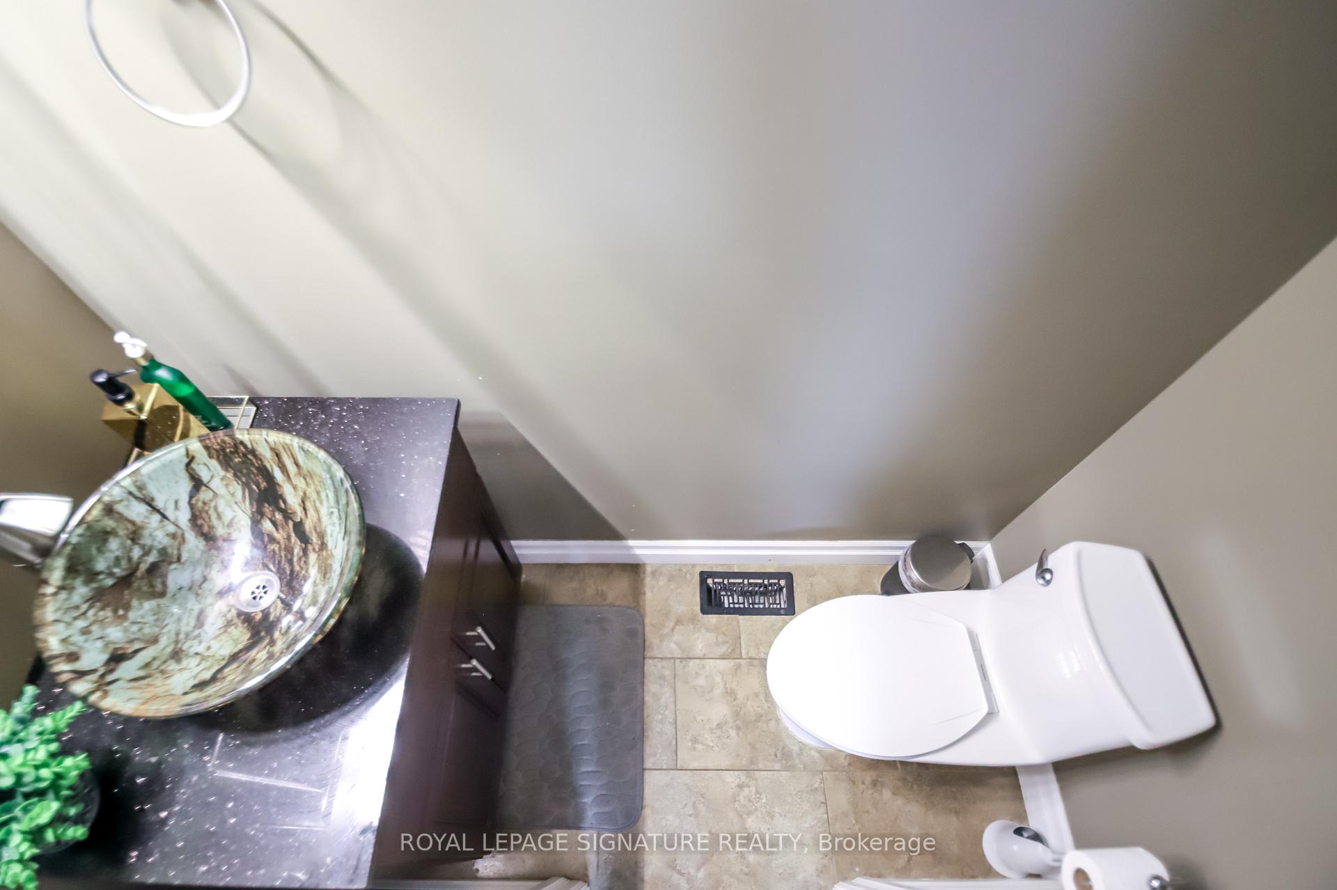 Photo 11 of 4 Upland Drive, Whitby, Blue Grass Meadows — HOMEH