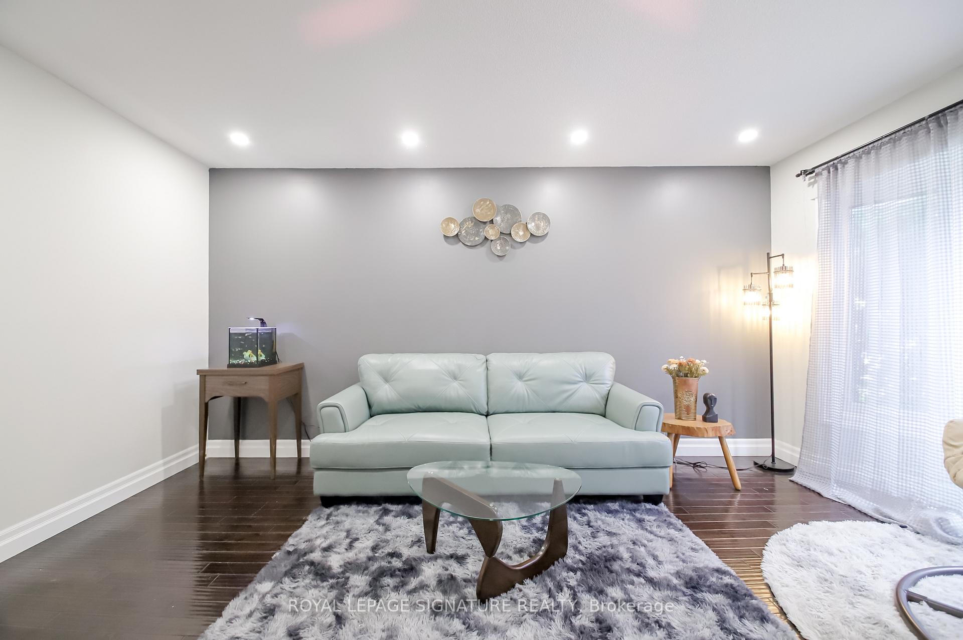 Photo 12 of 4 Upland Drive, Whitby, Blue Grass Meadows — HOMEH