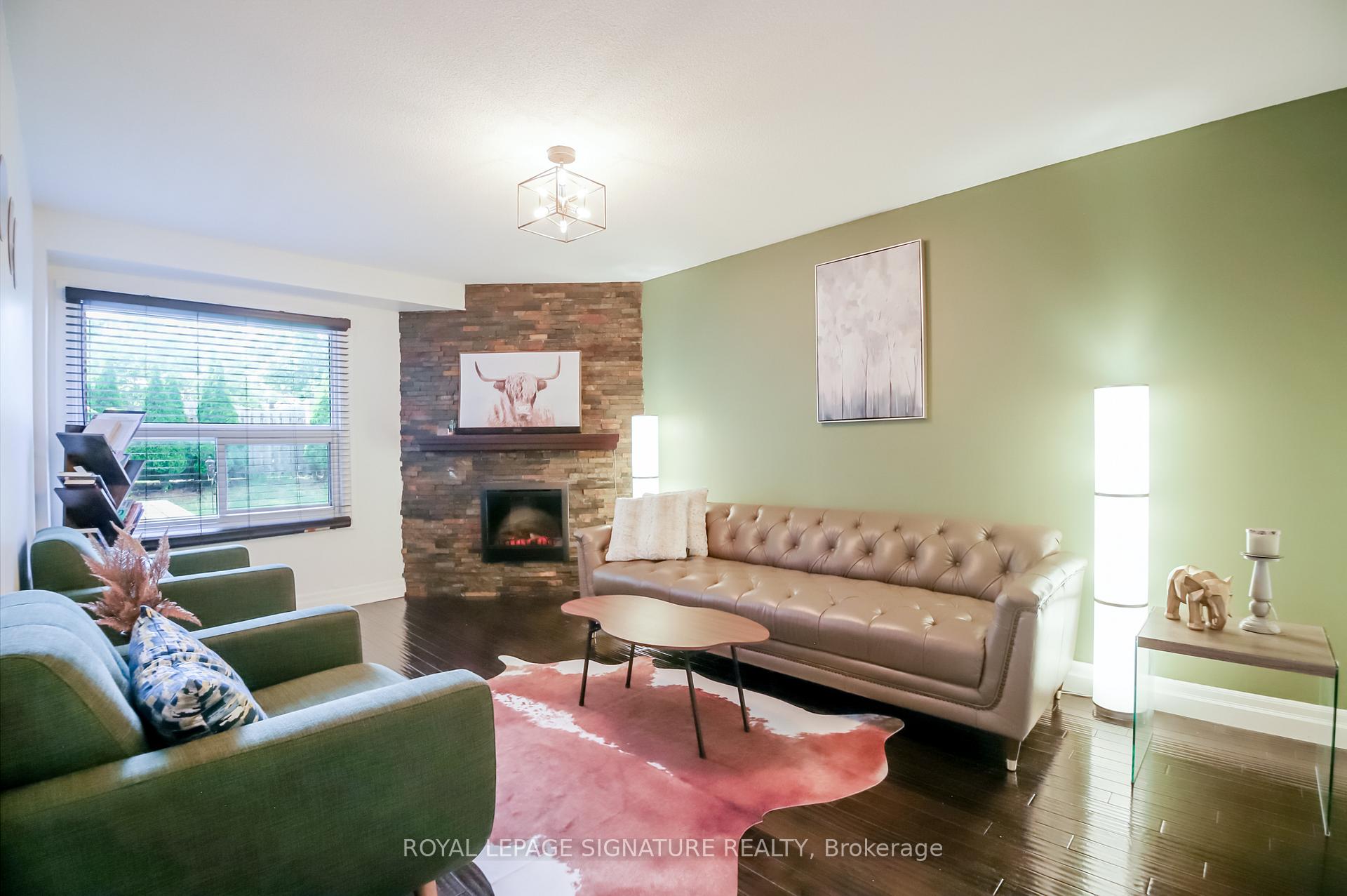 Photo 15 of 4 Upland Drive, Whitby, Blue Grass Meadows — HOMEH