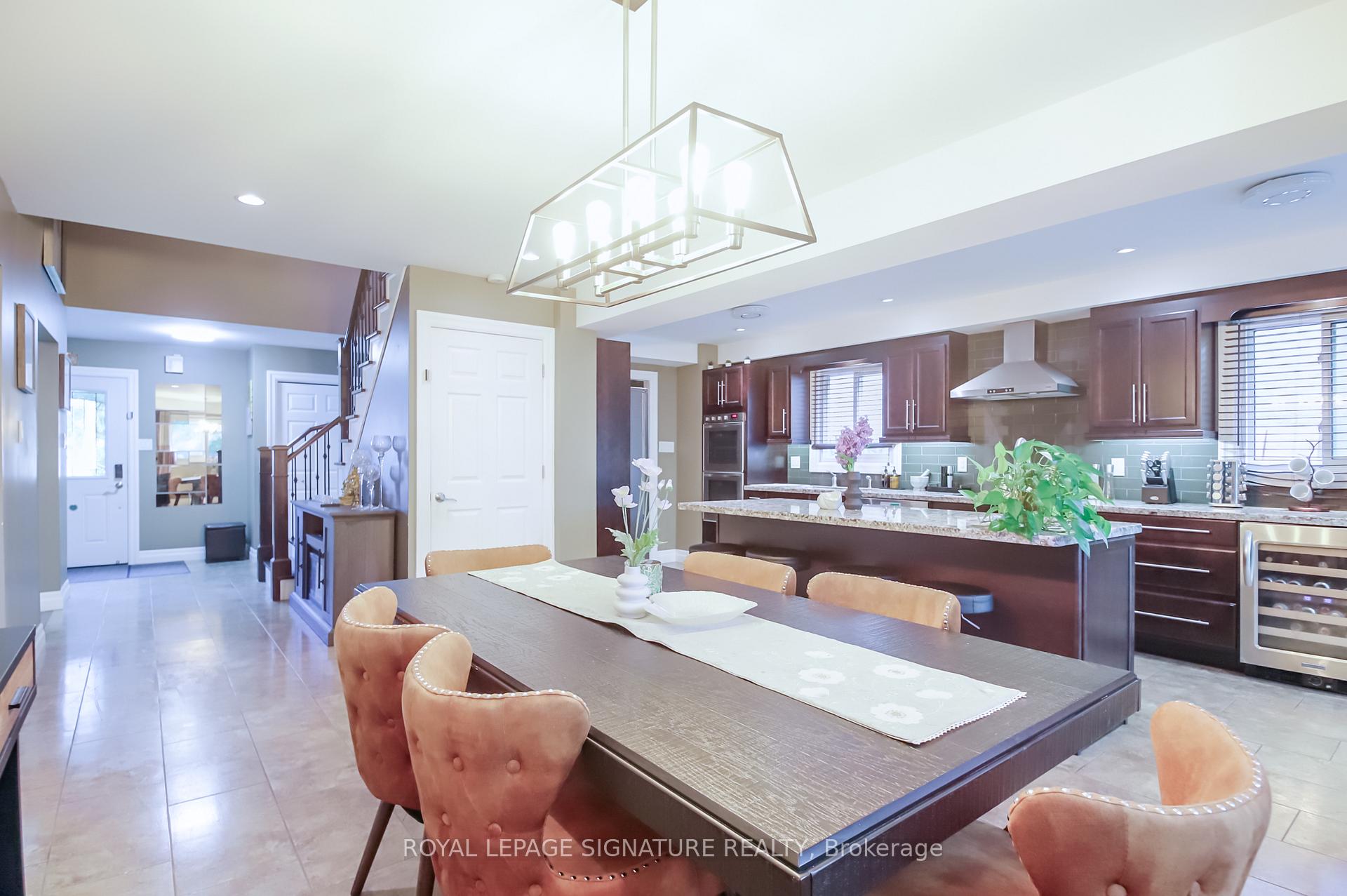 Photo 20 of 4 Upland Drive, Whitby, Blue Grass Meadows — HOMEH