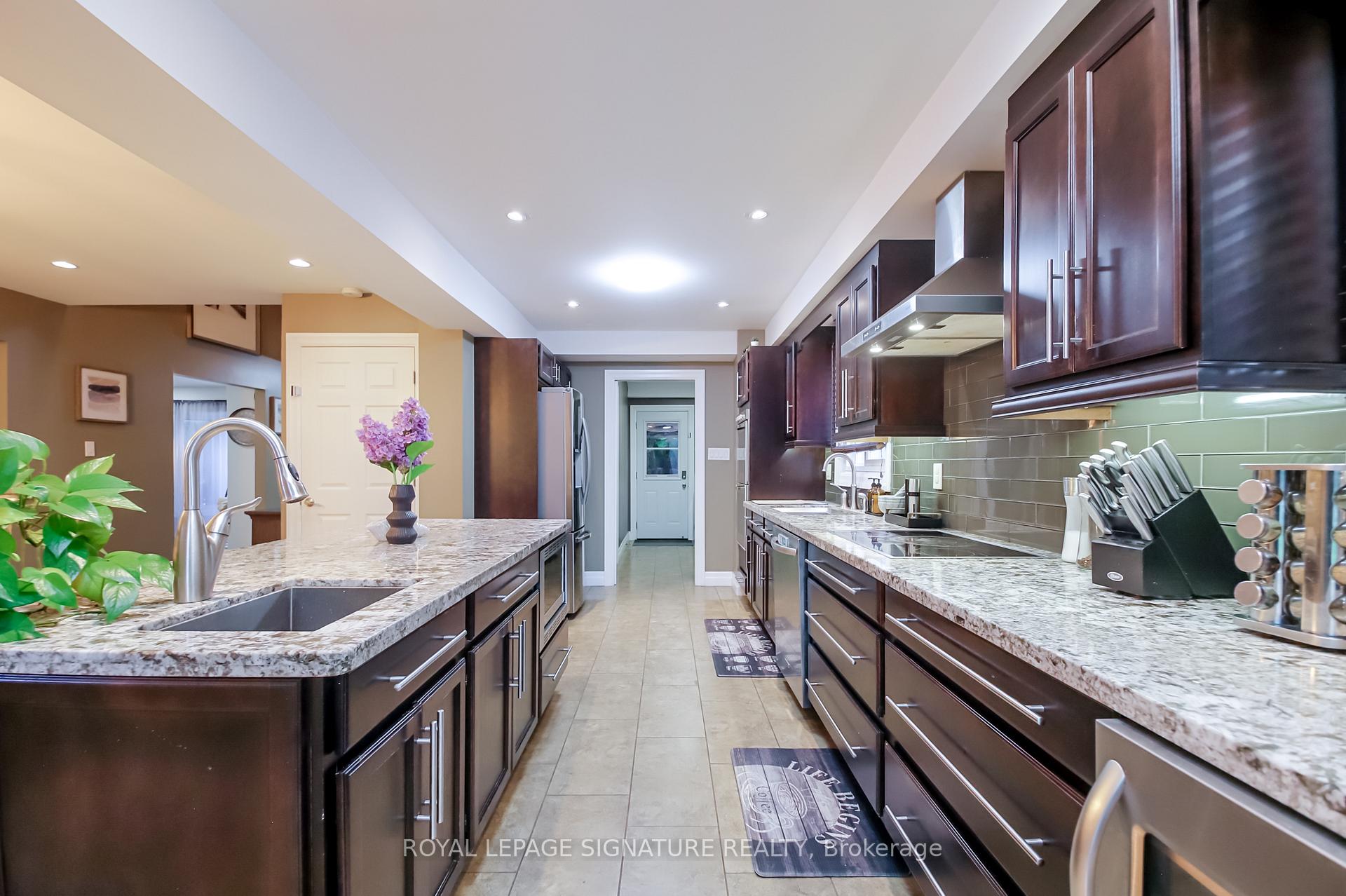 Photo 24 of 4 Upland Drive, Whitby, Blue Grass Meadows — HOMEH