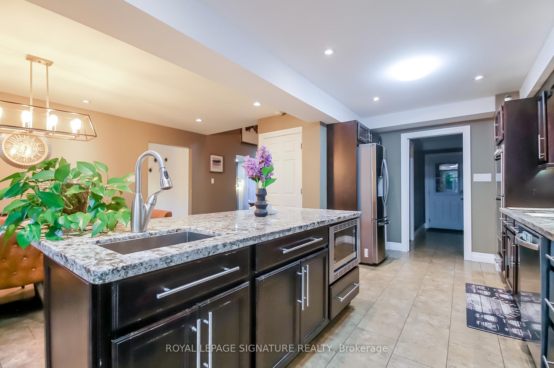 Photo 25 of 4 Upland Drive, Whitby, Blue Grass Meadows — HOMEH