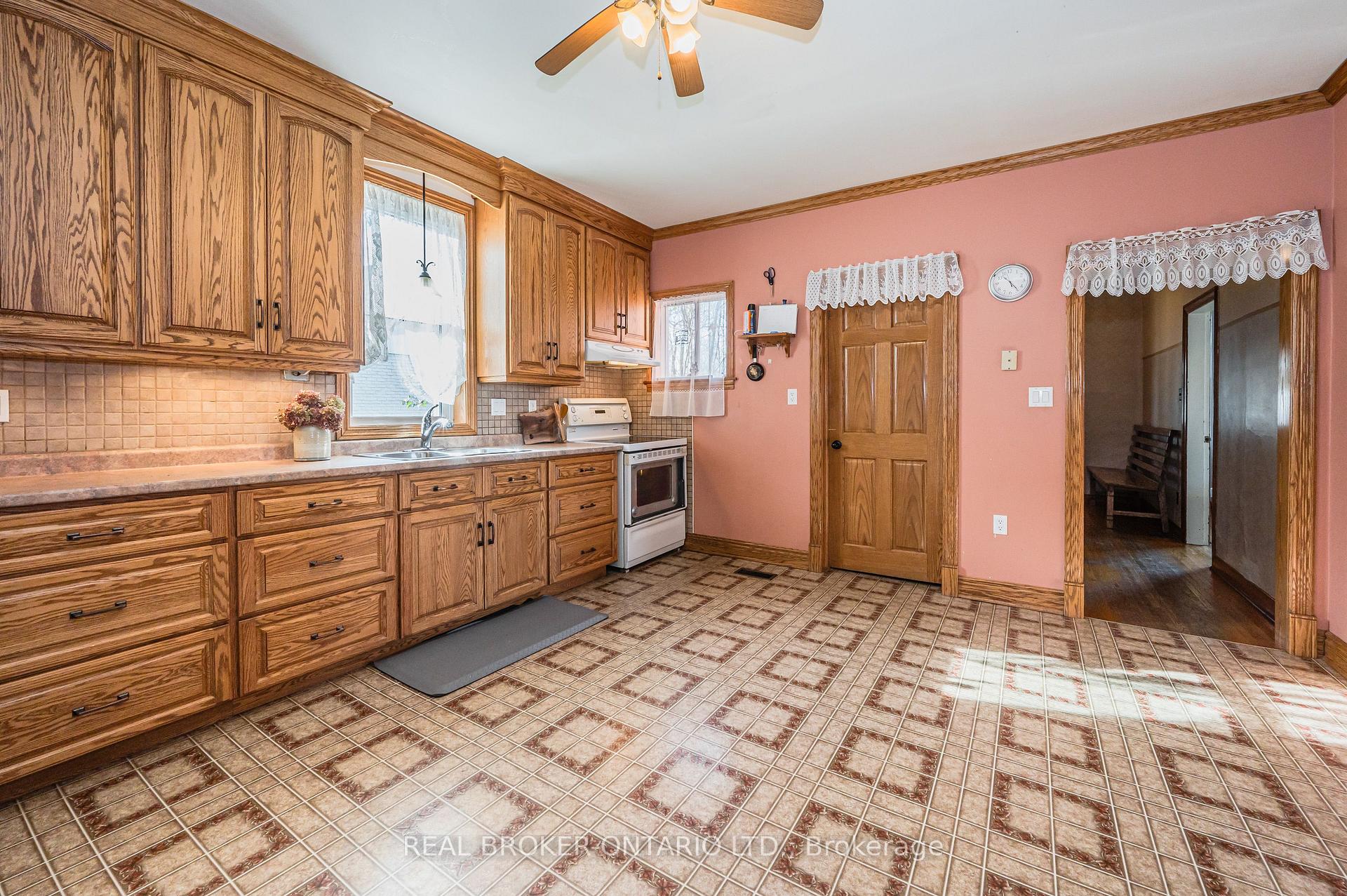 Photo 7 of 3027 Patrick Street, Howick — HOMEH