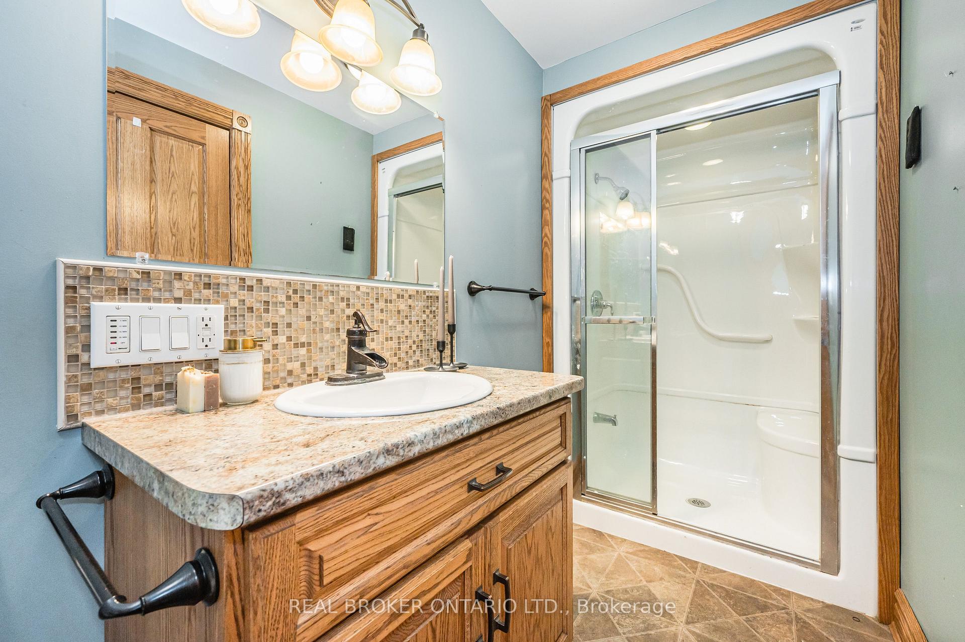 Photo 15 of 3027 Patrick Street, Howick — HOMEH