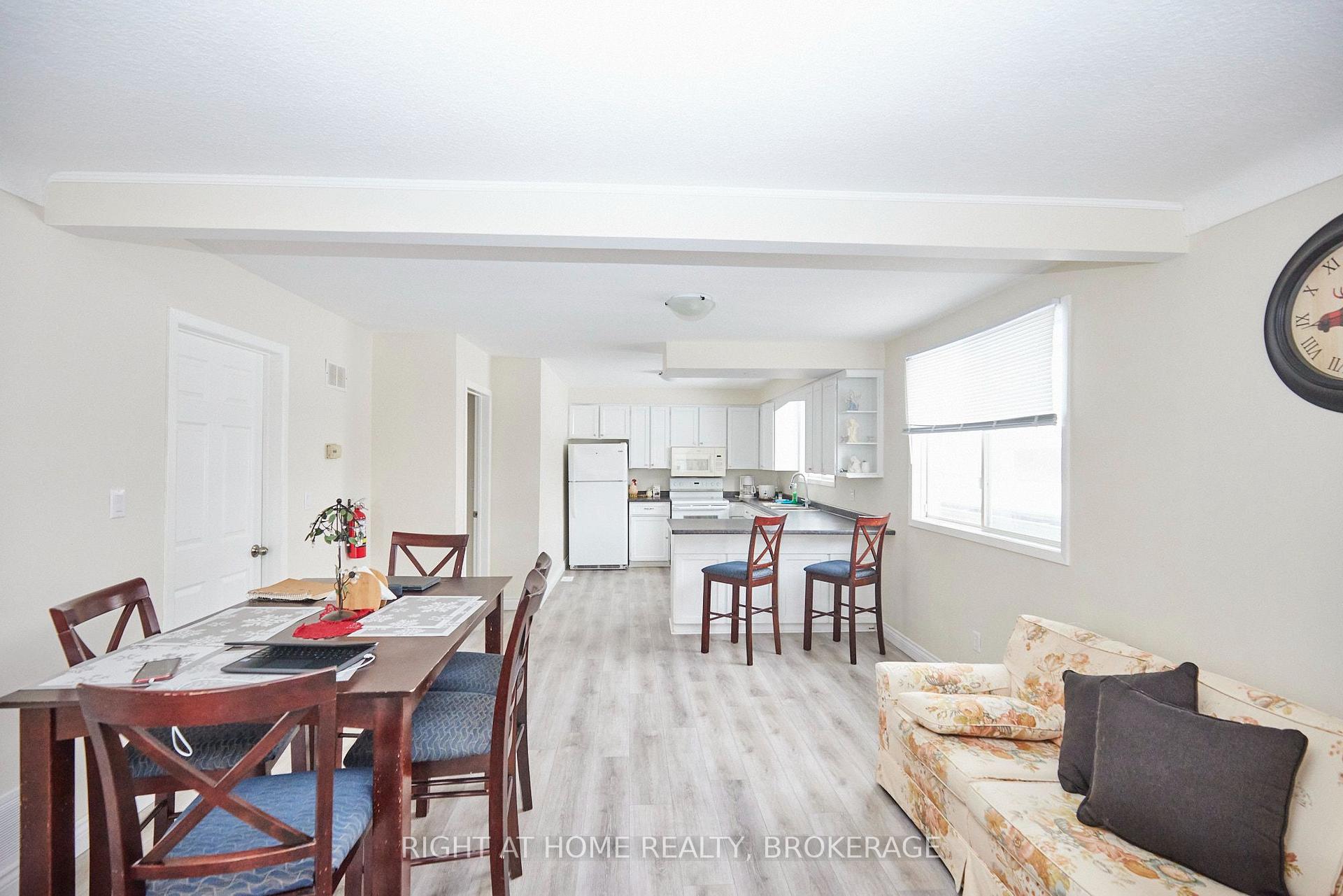 Photo 16 of 20 Augusta Avenue, St. Catharines, Facer — HOMEH
