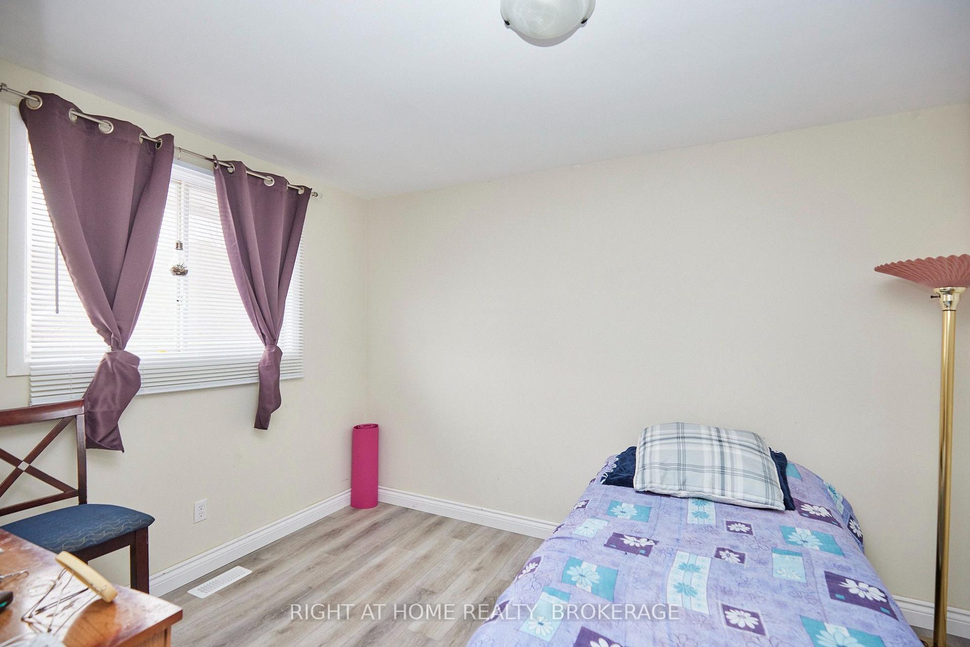 Photo 24 of 20 Augusta Avenue, St. Catharines, Facer — HOMEH