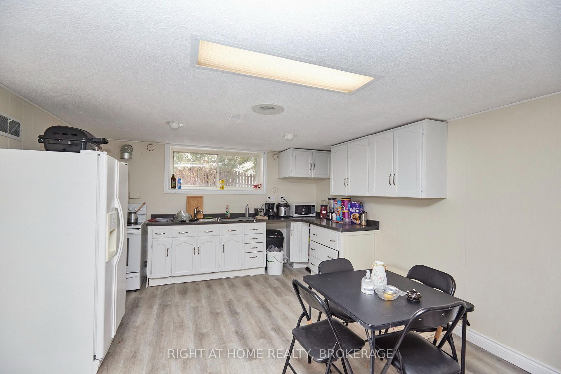 Photo 28 of 20 Augusta Avenue, St. Catharines, Facer — HOMEH