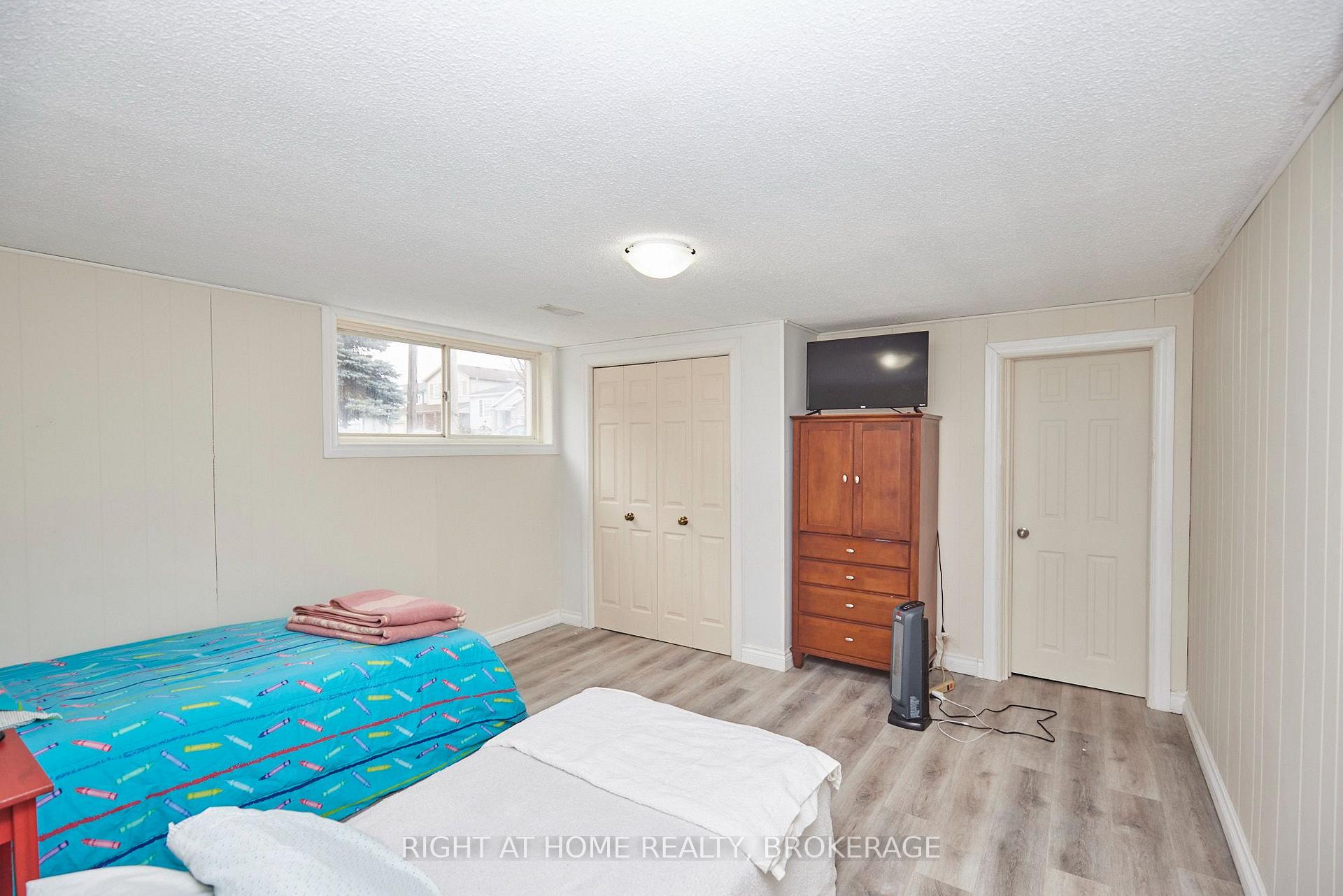 Photo 30 of 20 Augusta Avenue, St. Catharines, Facer — HOMEH