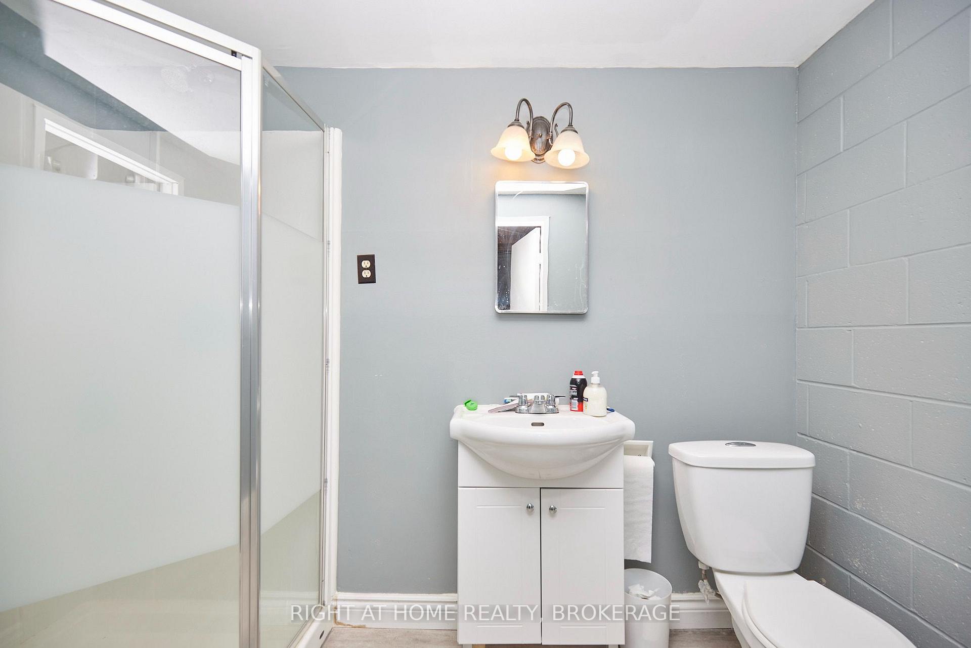 Photo 31 of 20 Augusta Avenue, St. Catharines, Facer — HOMEH