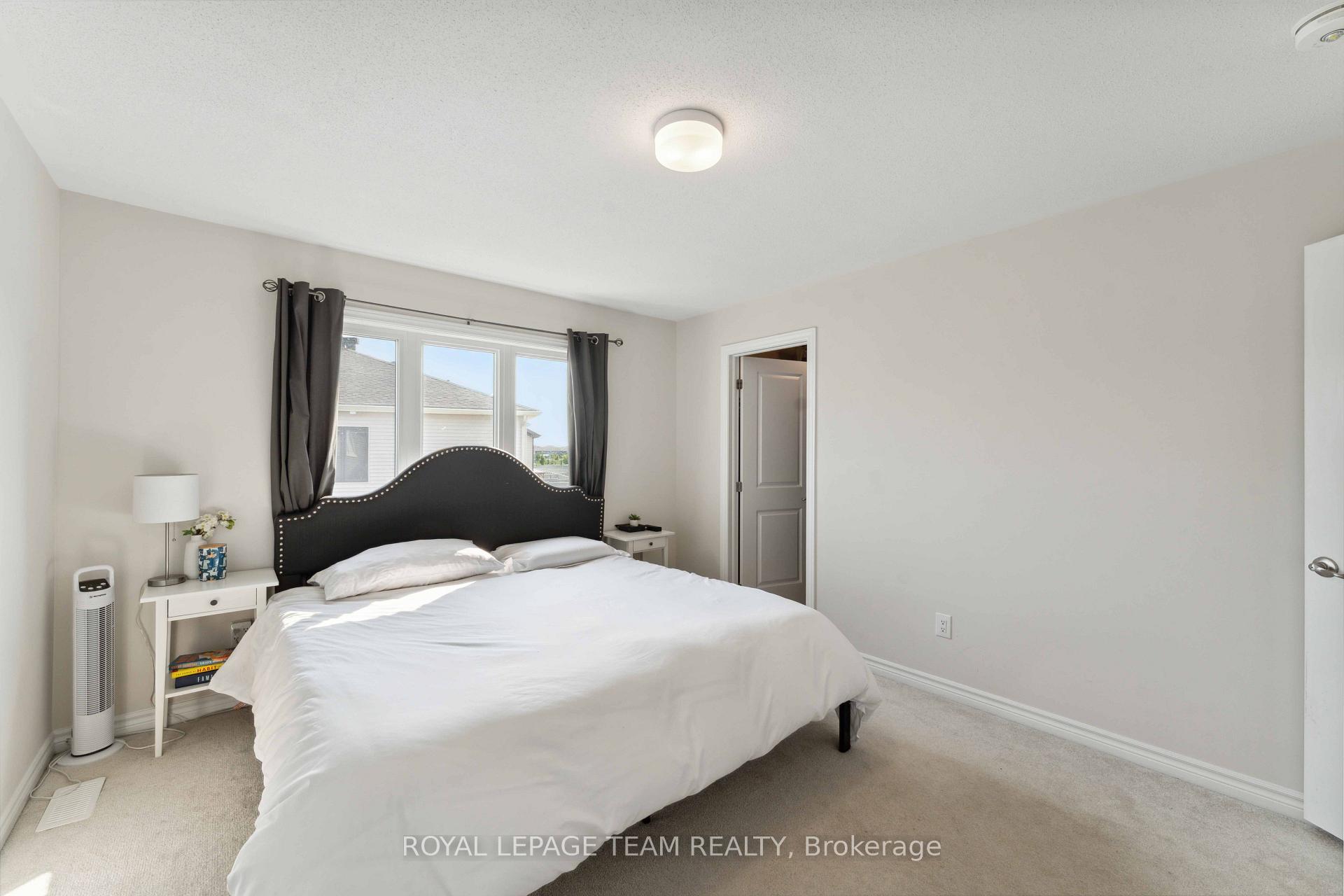 Photo 15 of 740 Brittanic Road, Ottawa, Kanata - Emerald Meadows/Trailwest — HOMEH