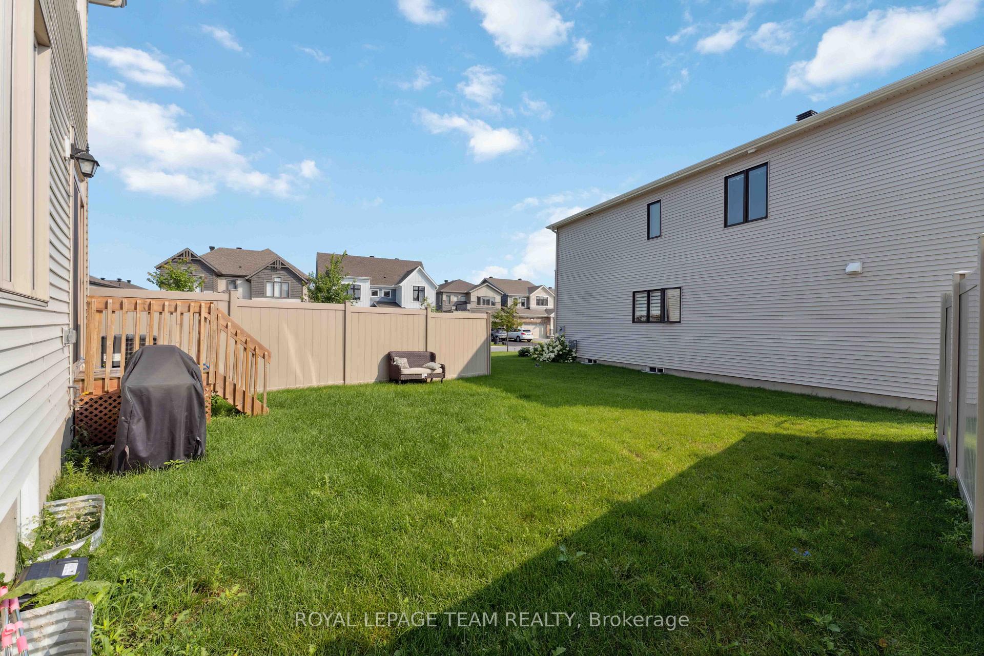 Photo 29 of 740 Brittanic Road, Ottawa, Kanata - Emerald Meadows/Trailwest — HOMEH