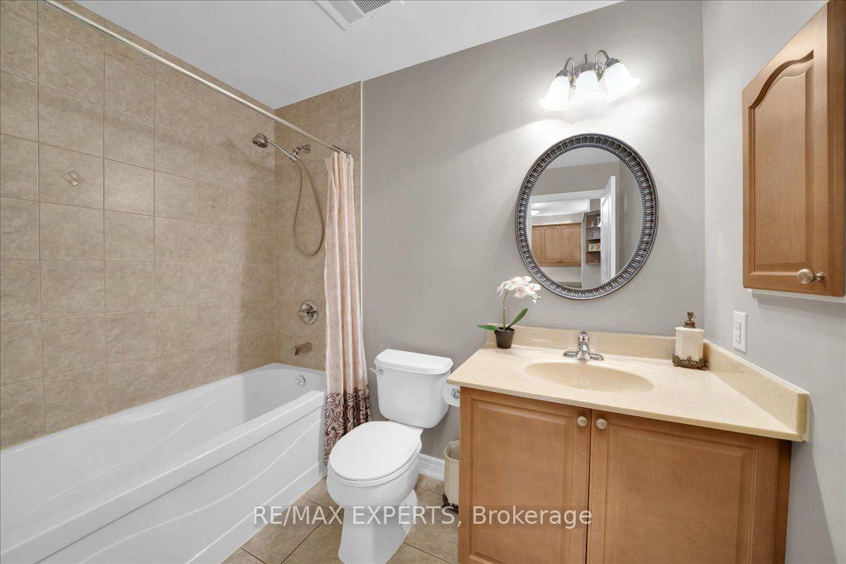 Photo 21 of Unit 313, 60 Ann Street, Caledon, Bolton West — HOMEH