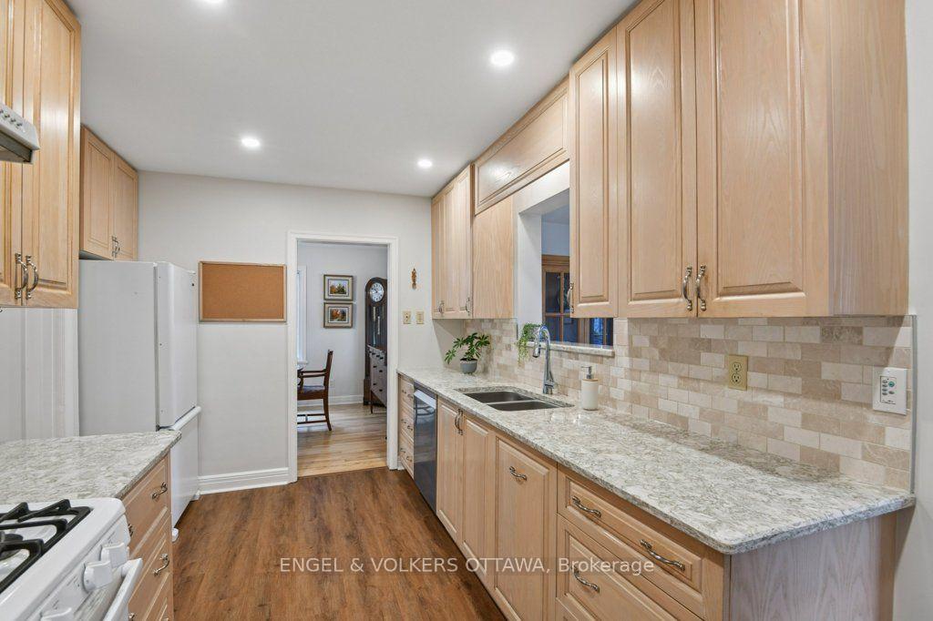 Photo 12 of 514 Highcroft Avenue, Ottawa, Westboro/Hampton Park — HOMEH