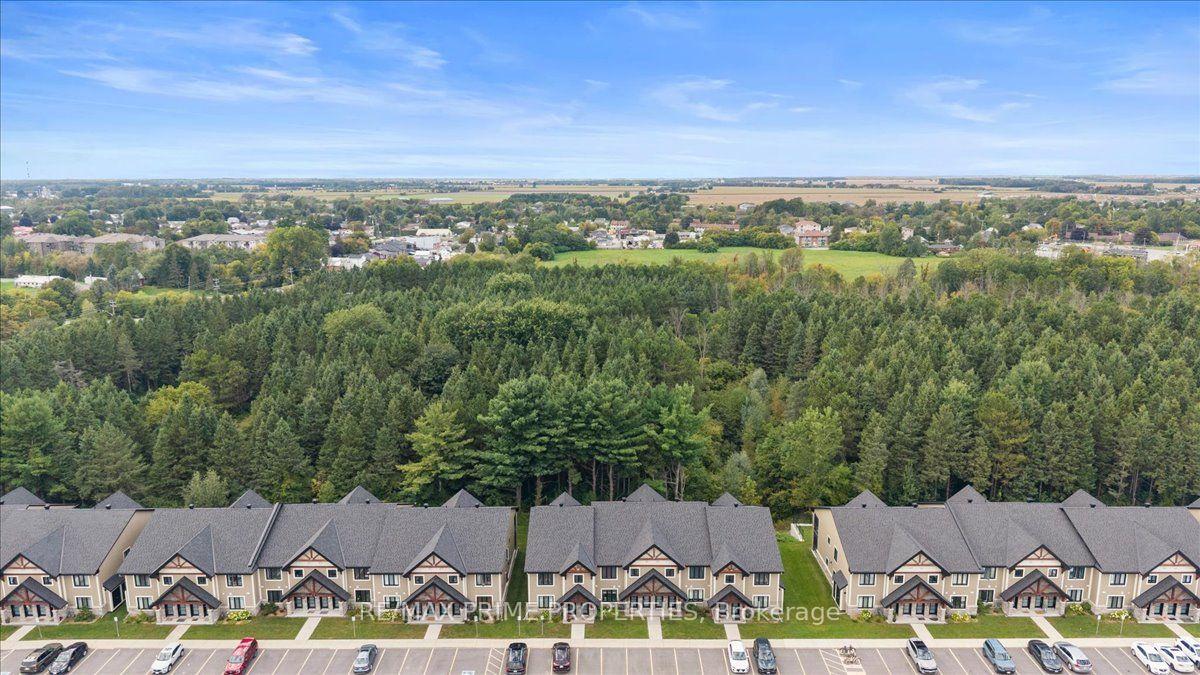 Photo 41 of Unit 302, 91 St Moritz Trail, Russell, Embrun — HOMEH