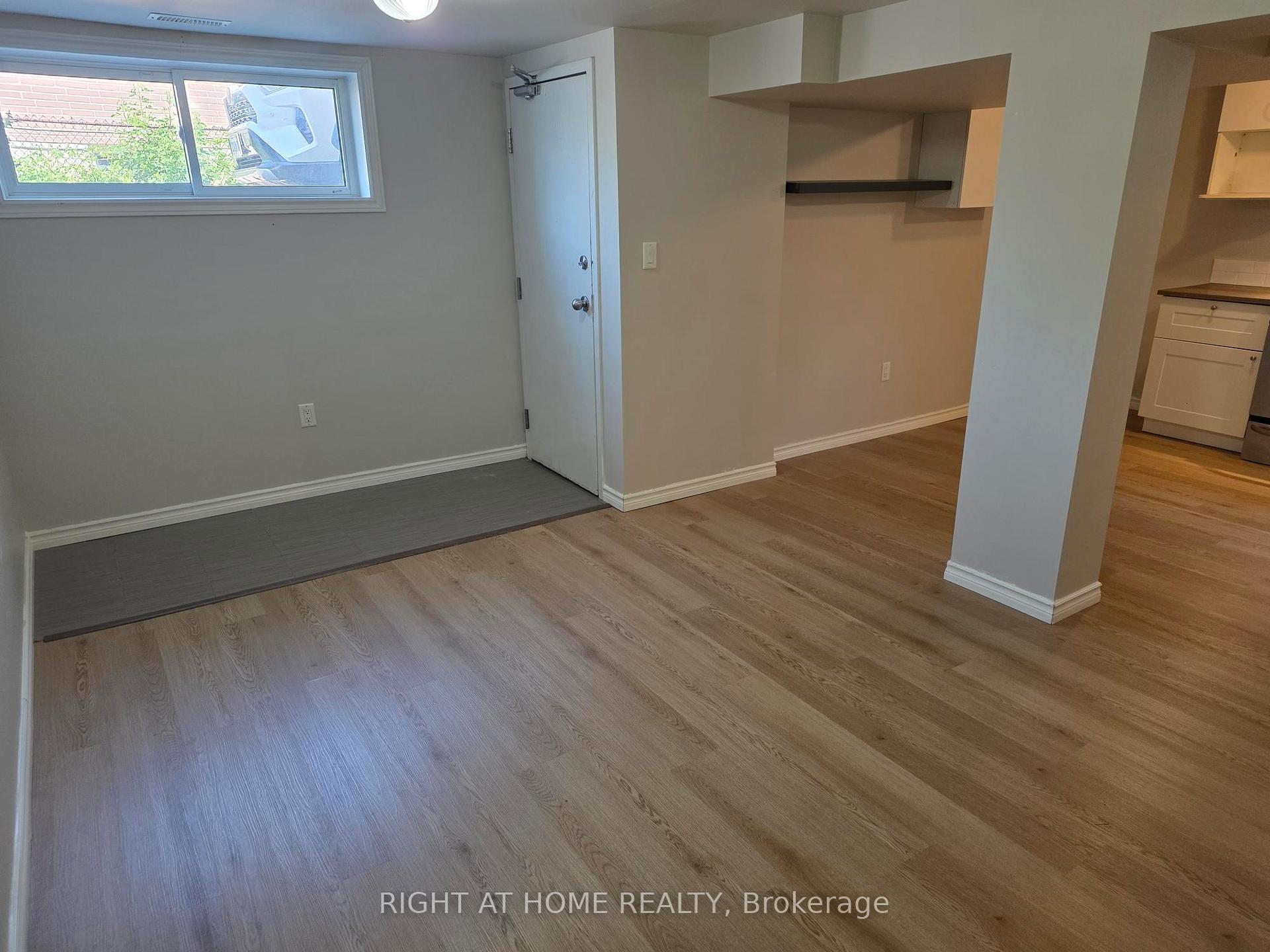 Photo 3 of Unit Lower, 35 Oak Street, Barrie, Wellington — HOMEH
