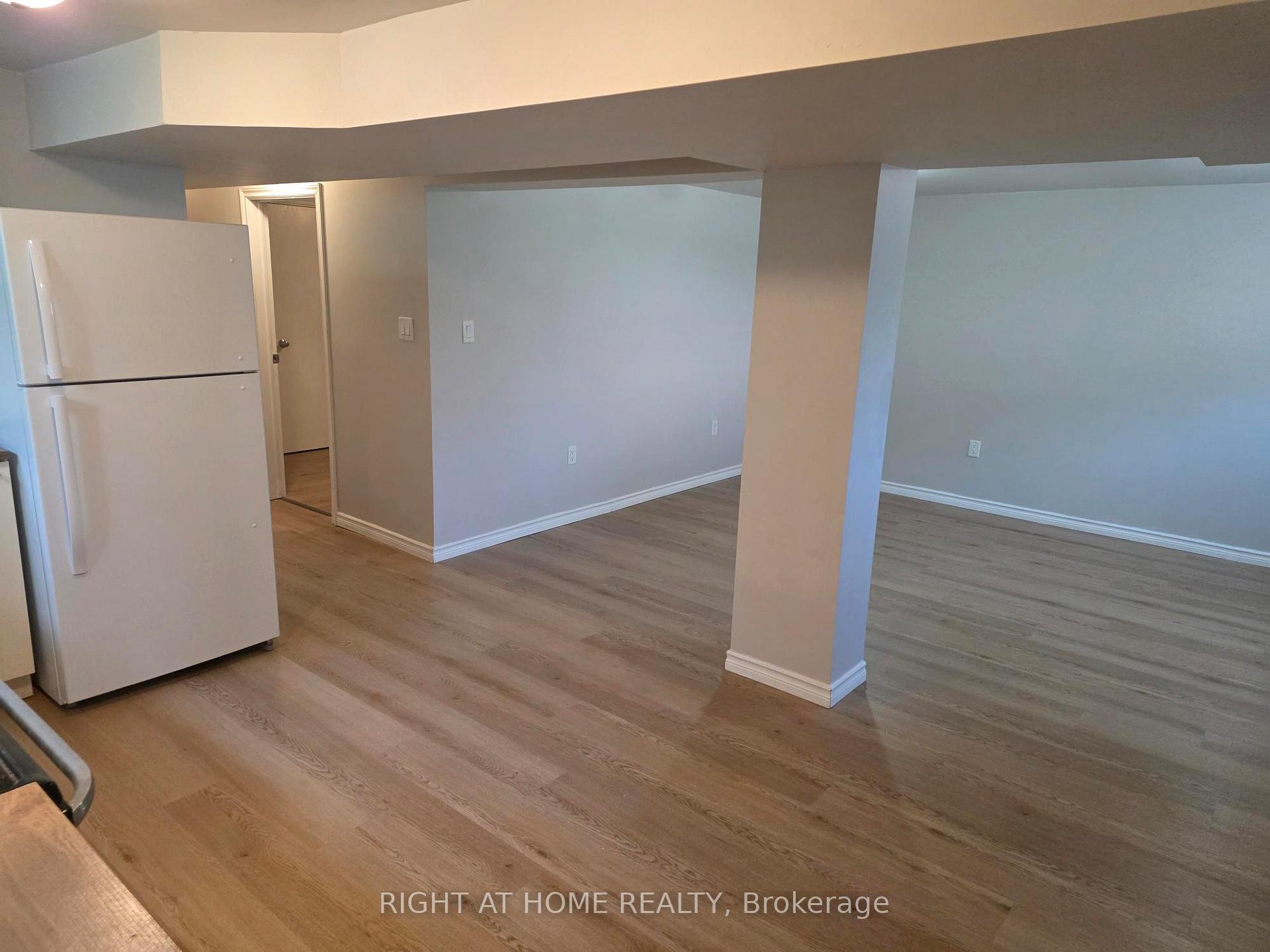 Photo 8 of Unit Lower, 35 Oak Street, Barrie, Wellington — HOMEH