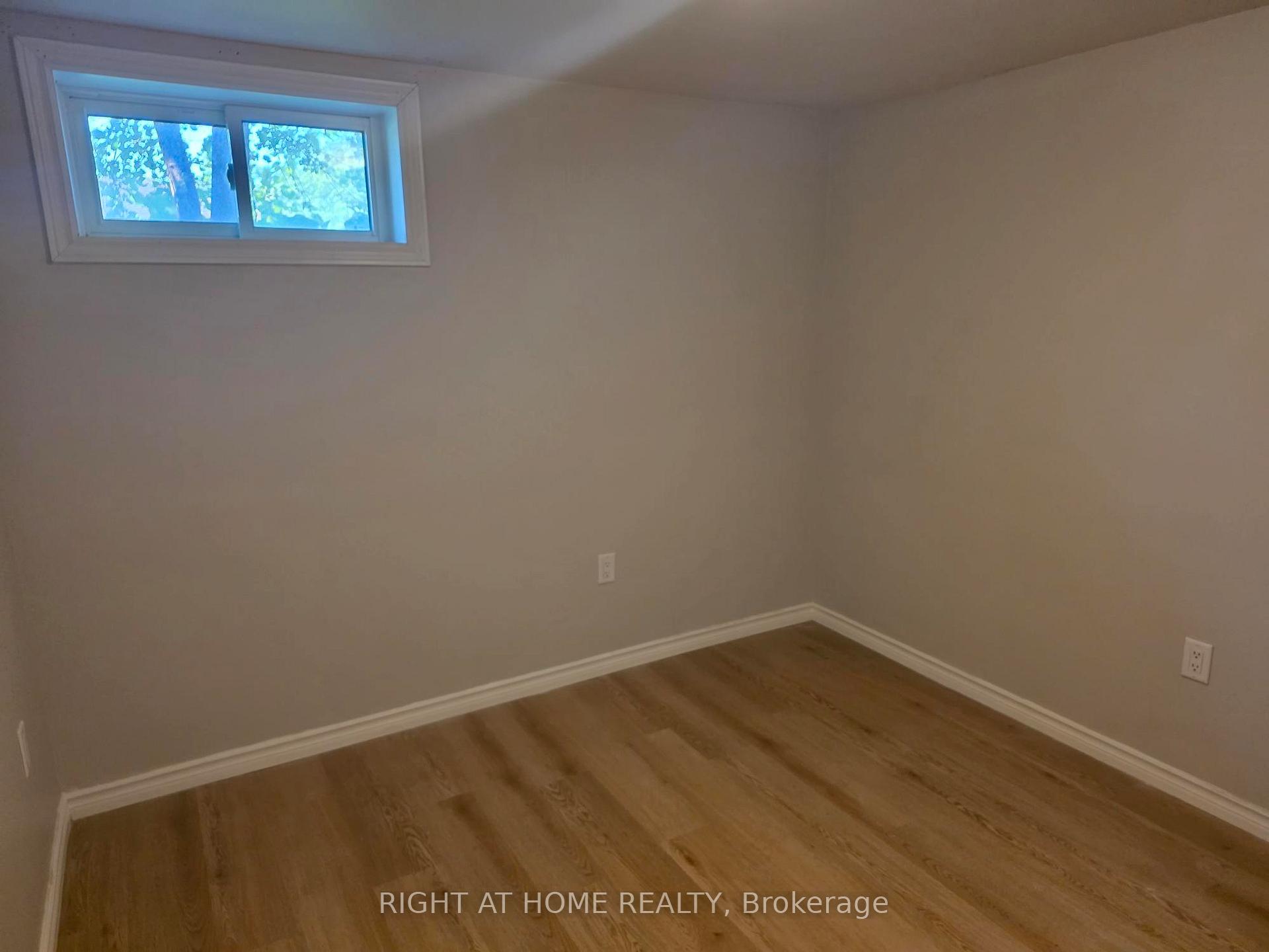 Photo 10 of Unit Lower, 35 Oak Street, Barrie, Wellington — HOMEH
