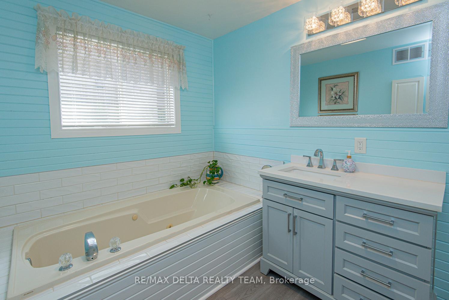 Photo 22 of 892 Scott Dupuis Way, Ottawa, Hiawatha Park/Convent Glen — HOMEH