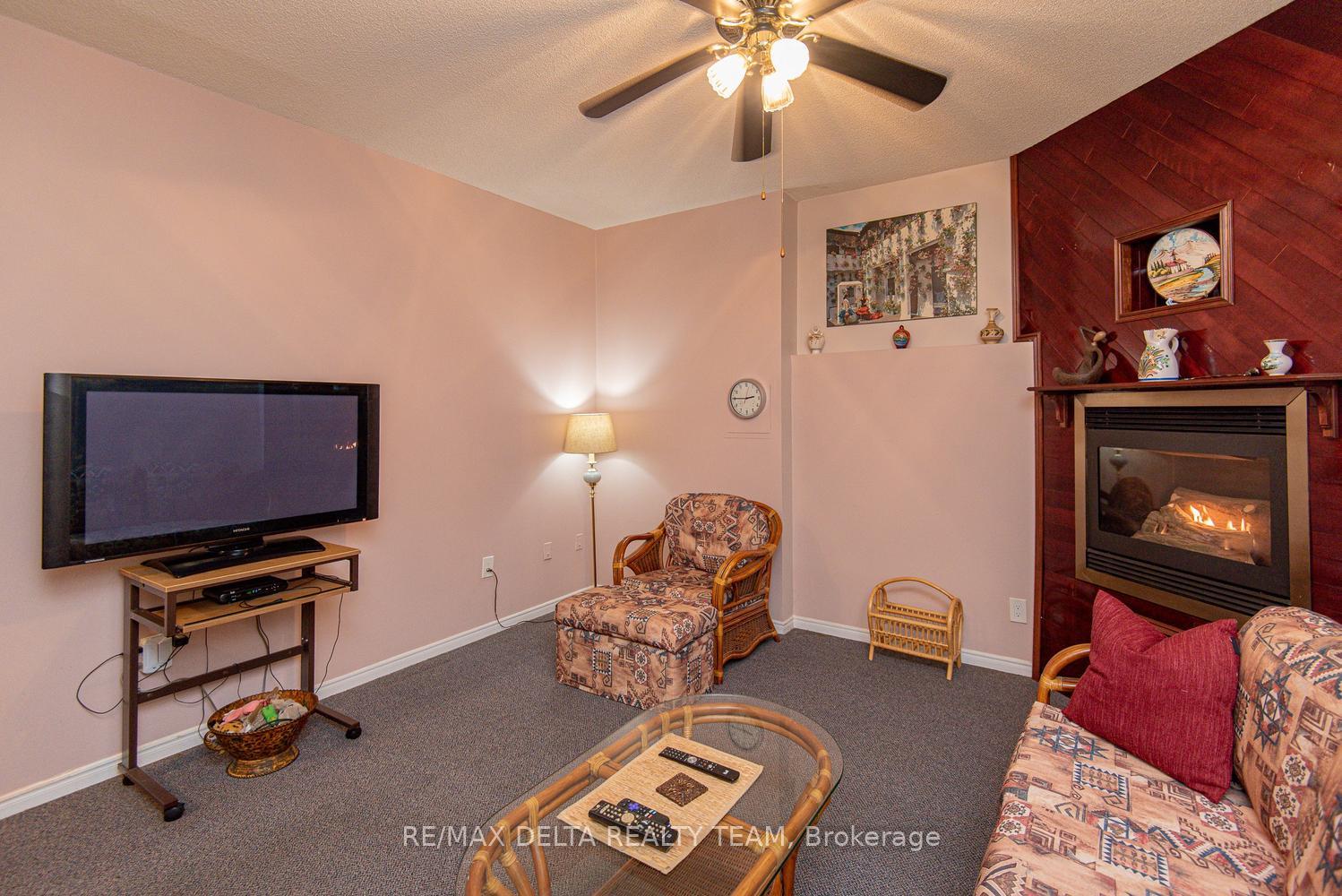 Photo 27 of 892 Scott Dupuis Way, Ottawa, Hiawatha Park/Convent Glen — HOMEH