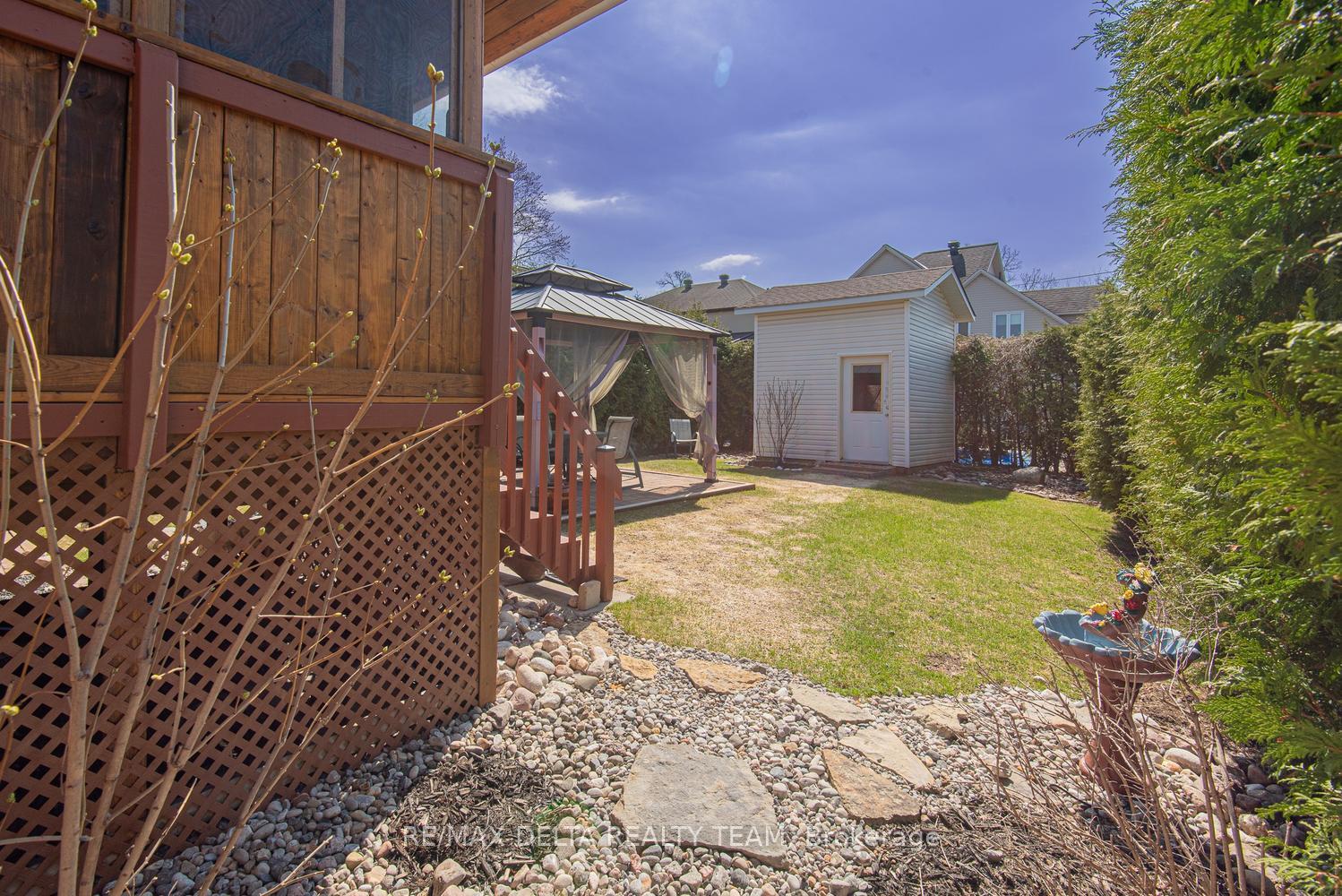 Photo 37 of 892 Scott Dupuis Way, Ottawa, Hiawatha Park/Convent Glen — HOMEH