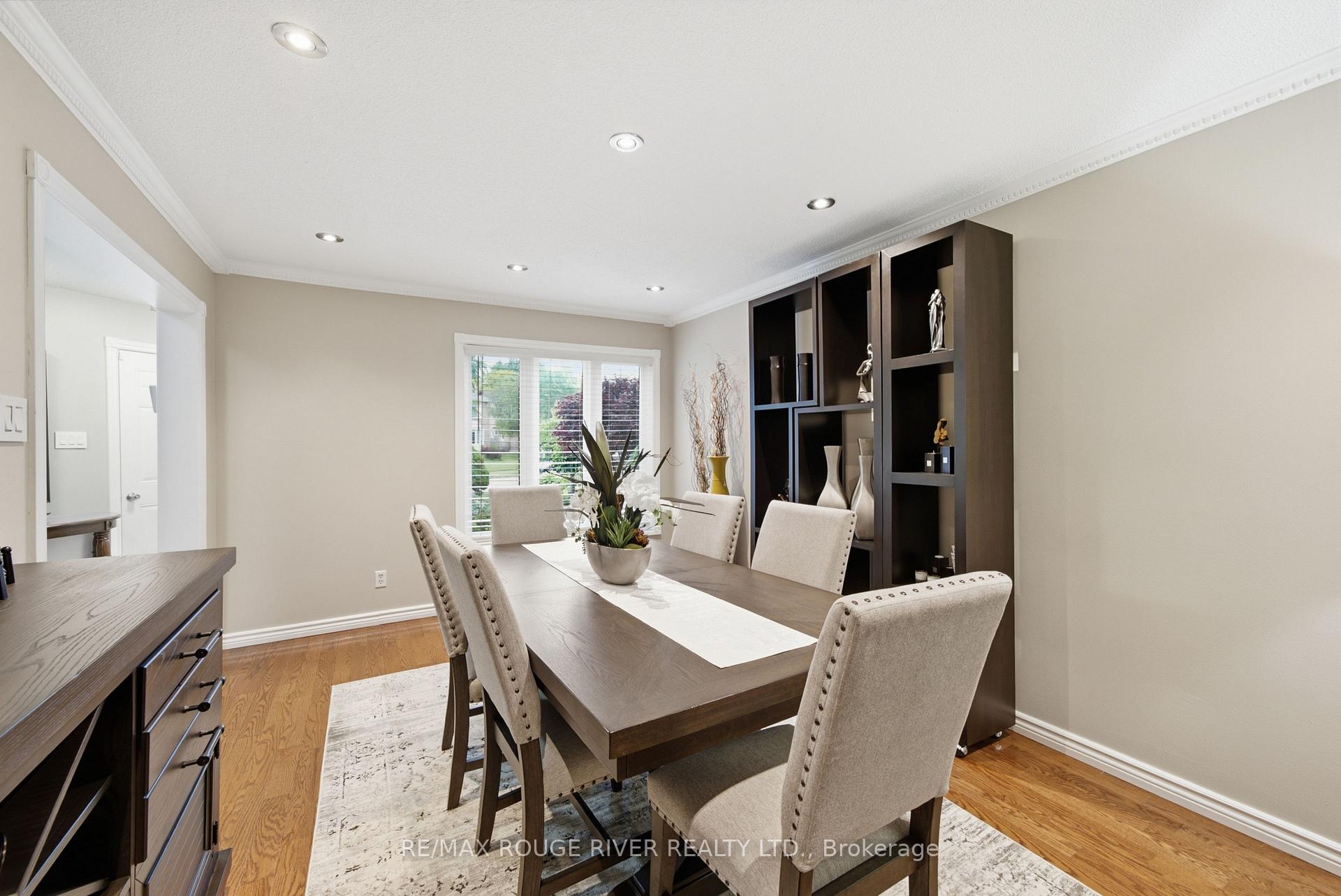 Photo 16 of 561 Cattail Court, Pickering, Woodlands — HOMEH