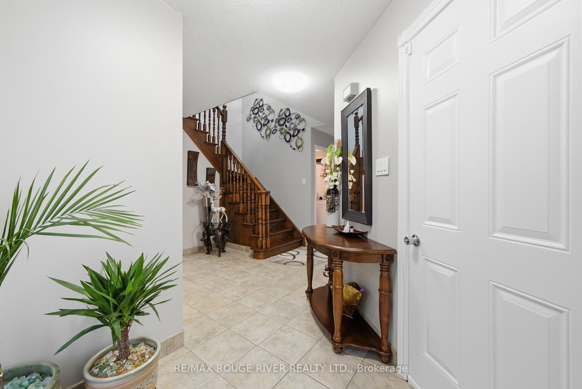 Photo 24 of 561 Cattail Court, Pickering, Woodlands — HOMEH