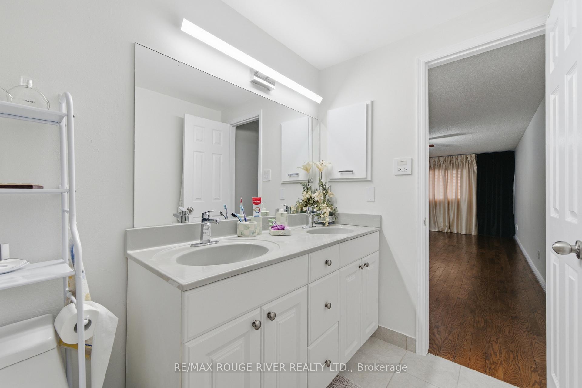 Photo 32 of 561 Cattail Court, Pickering, Woodlands — HOMEH