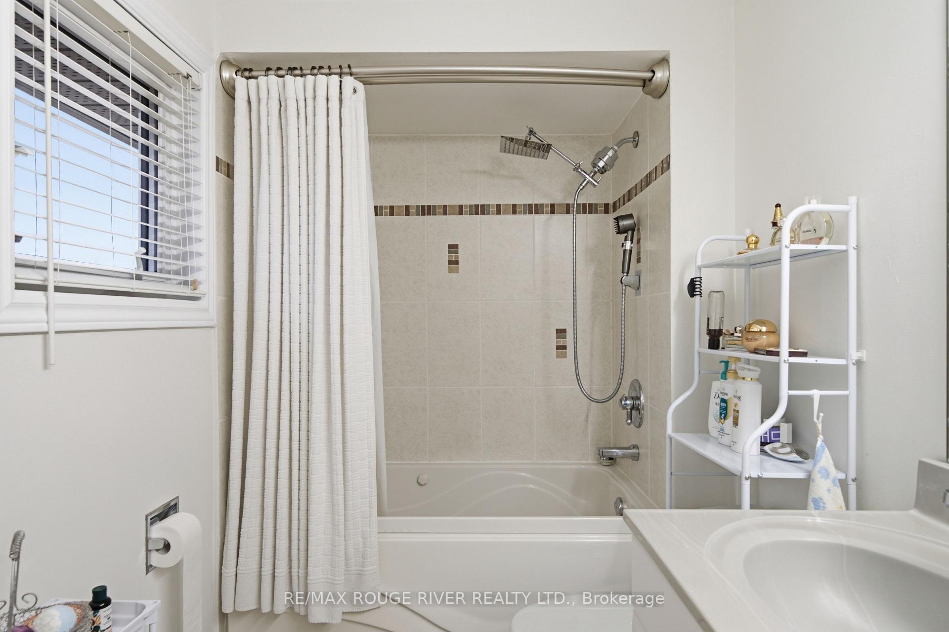 Photo 33 of 561 Cattail Court, Pickering, Woodlands — HOMEH