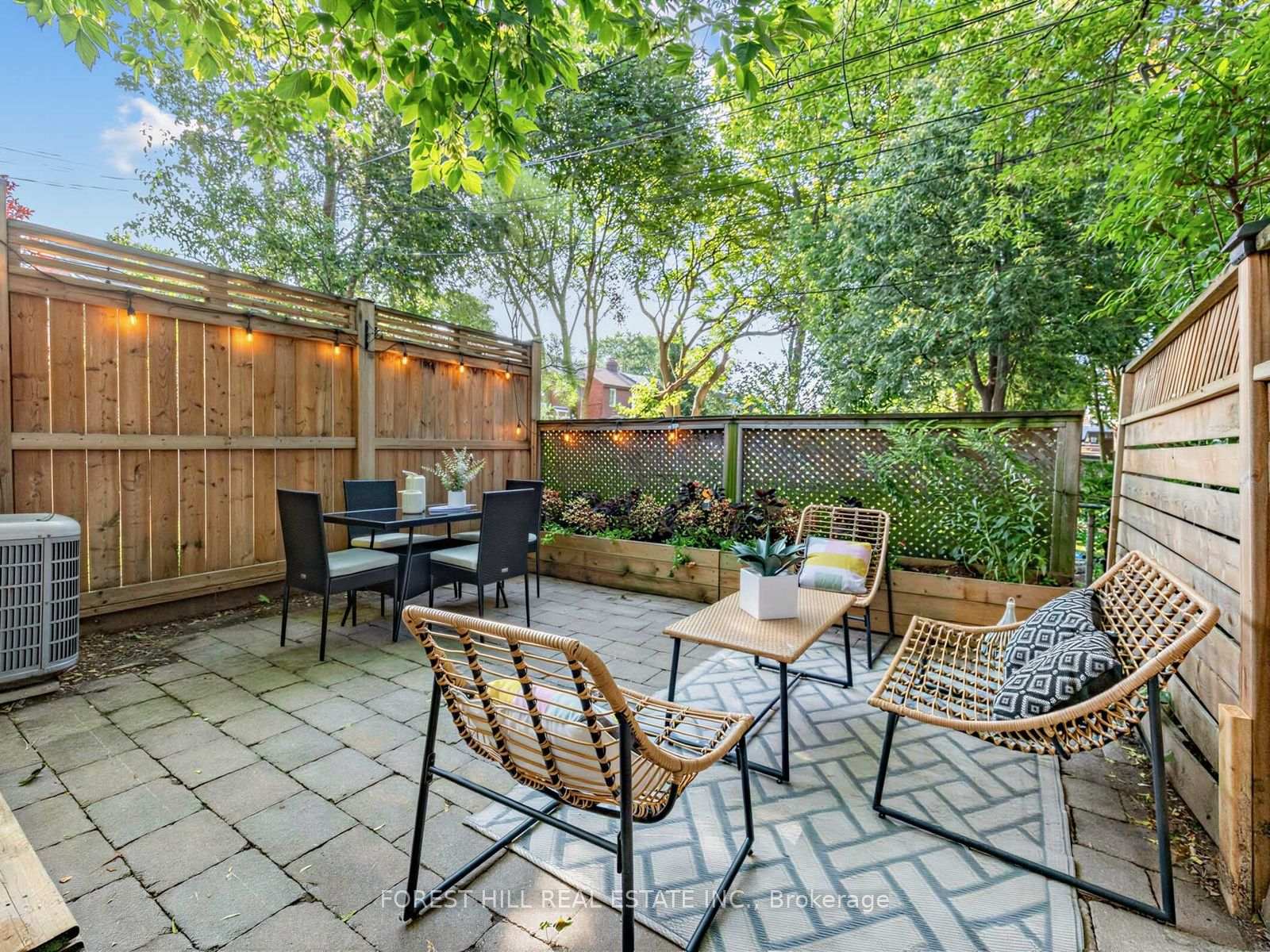 Photo 26 of 2375 Gerrard Street E, Toronto, East End-Danforth — HOMEH