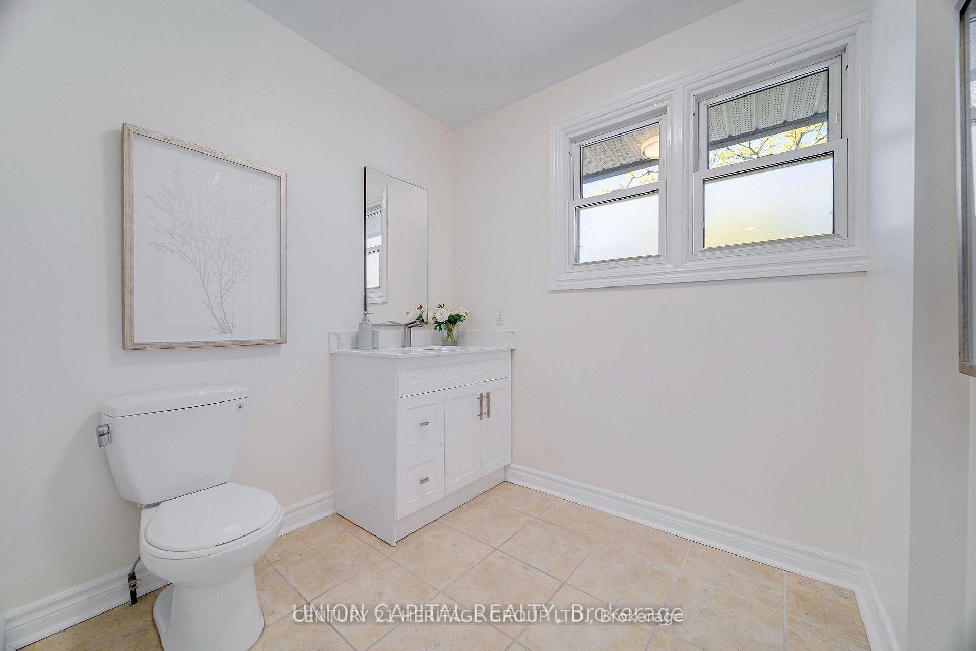 Photo 13 of Unit 56, 43 Purple Sageway, North York, Hillcrest Village — HOMEH
