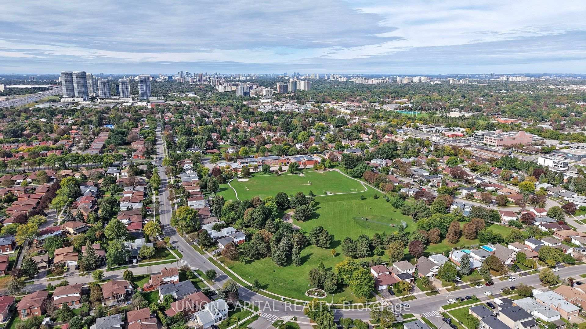 Photo 4 of Unit 207, 1705 Mccowan Road, Scarborough, Agincourt South-Malvern West — HOMEH