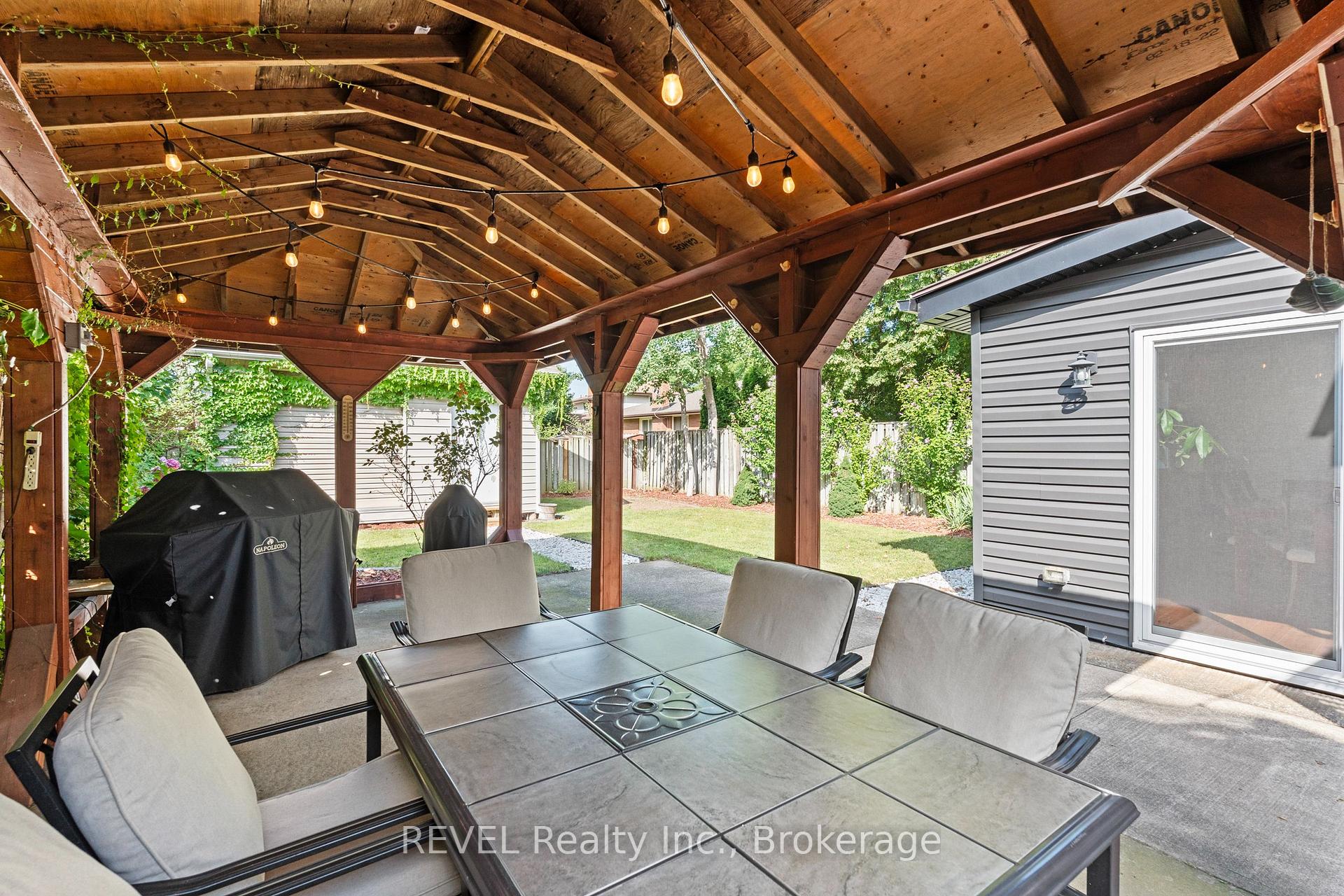Photo 27 of 28 Black Knight Road, St. Catharines, Lakeport — HOMEH