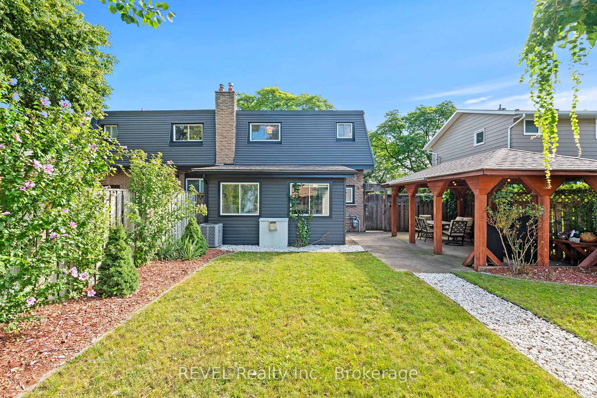 Photo 32 of 28 Black Knight Road, St. Catharines, Lakeport — HOMEH