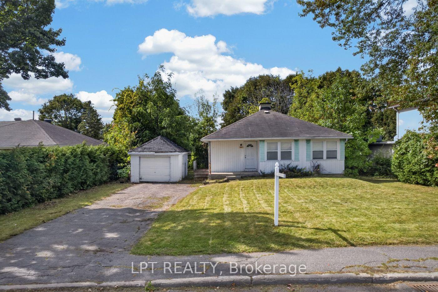 Photo 3 of 868 Mountainview Avenue, Ottawa, Whitehaven — HOMEH