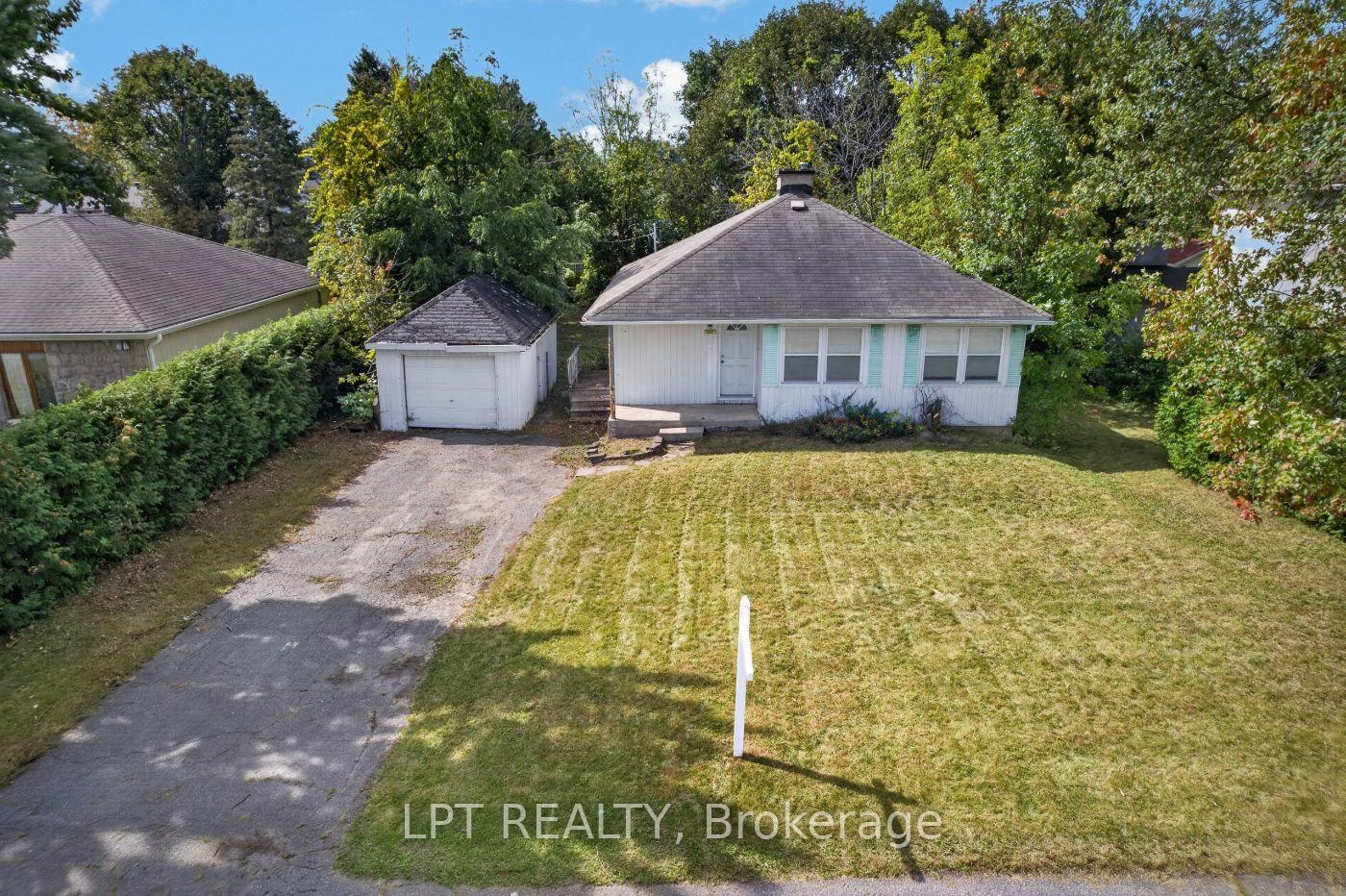 Photo 4 of 868 Mountainview Avenue, Ottawa, Whitehaven — HOMEH