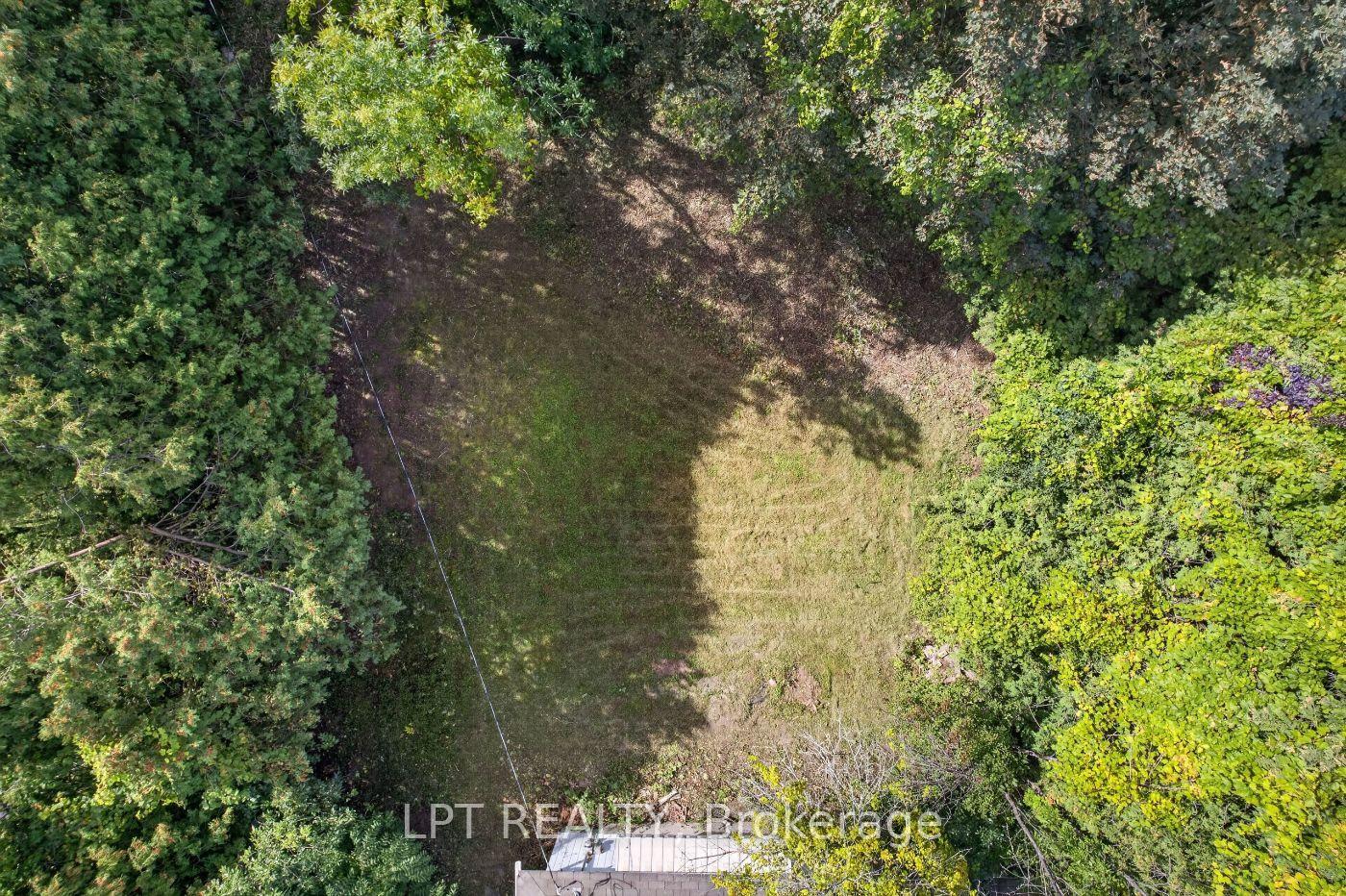 Photo 11 of 868 Mountainview Avenue, Ottawa, Whitehaven — HOMEH